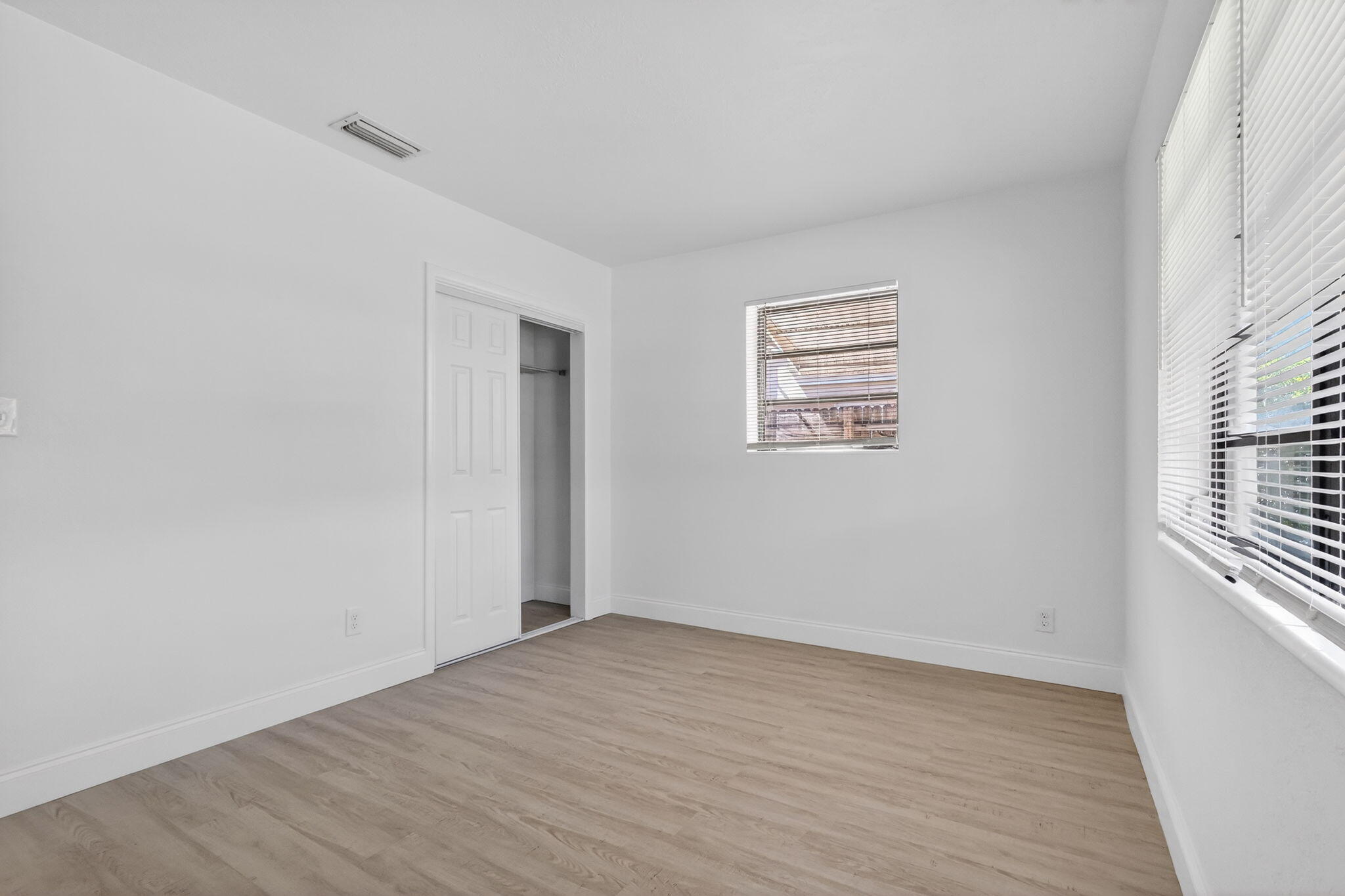 PALM BEACH FARMS CO 7 - Residential