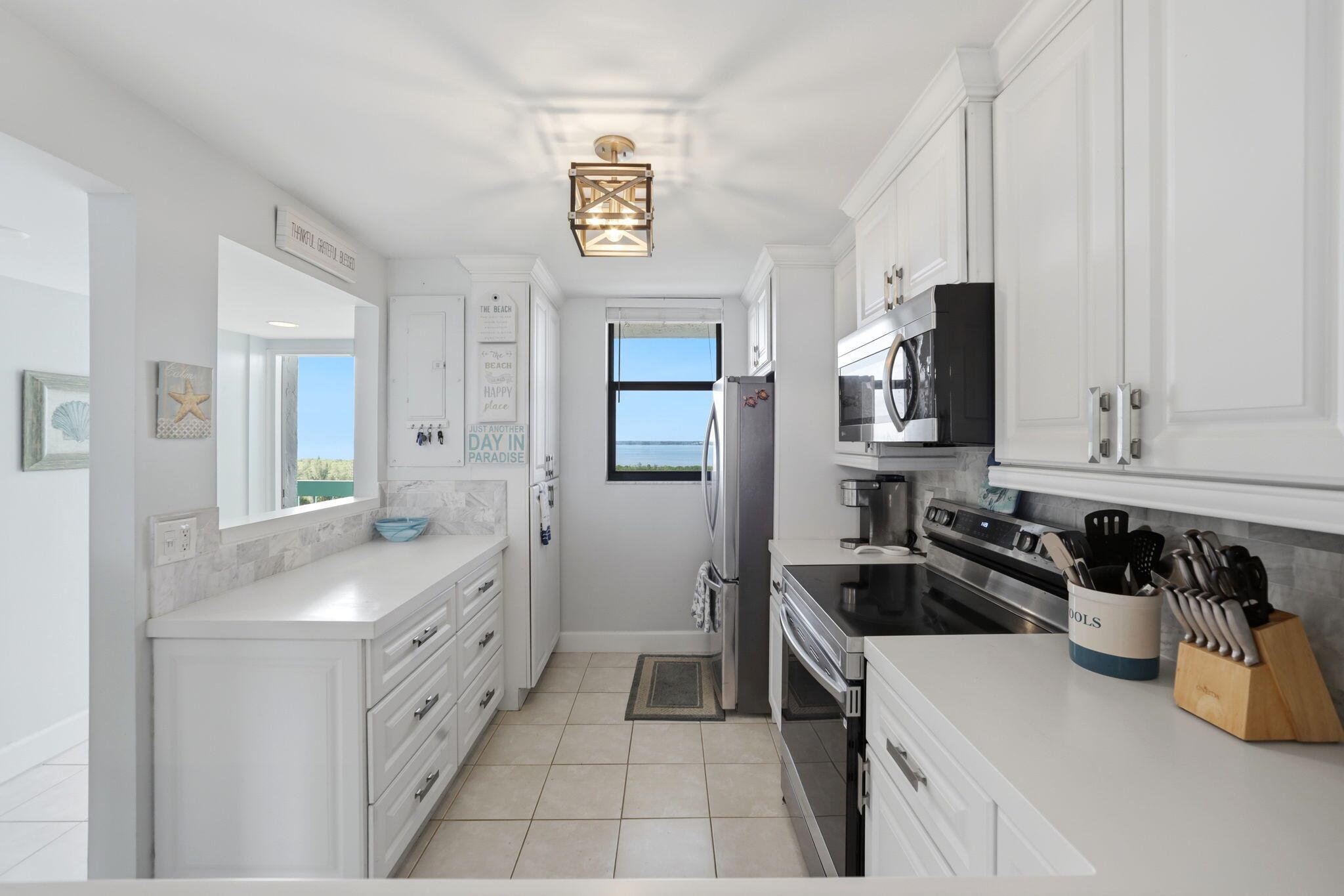 OCEANA OCEANFRONT CONDOMI - Residential Lease