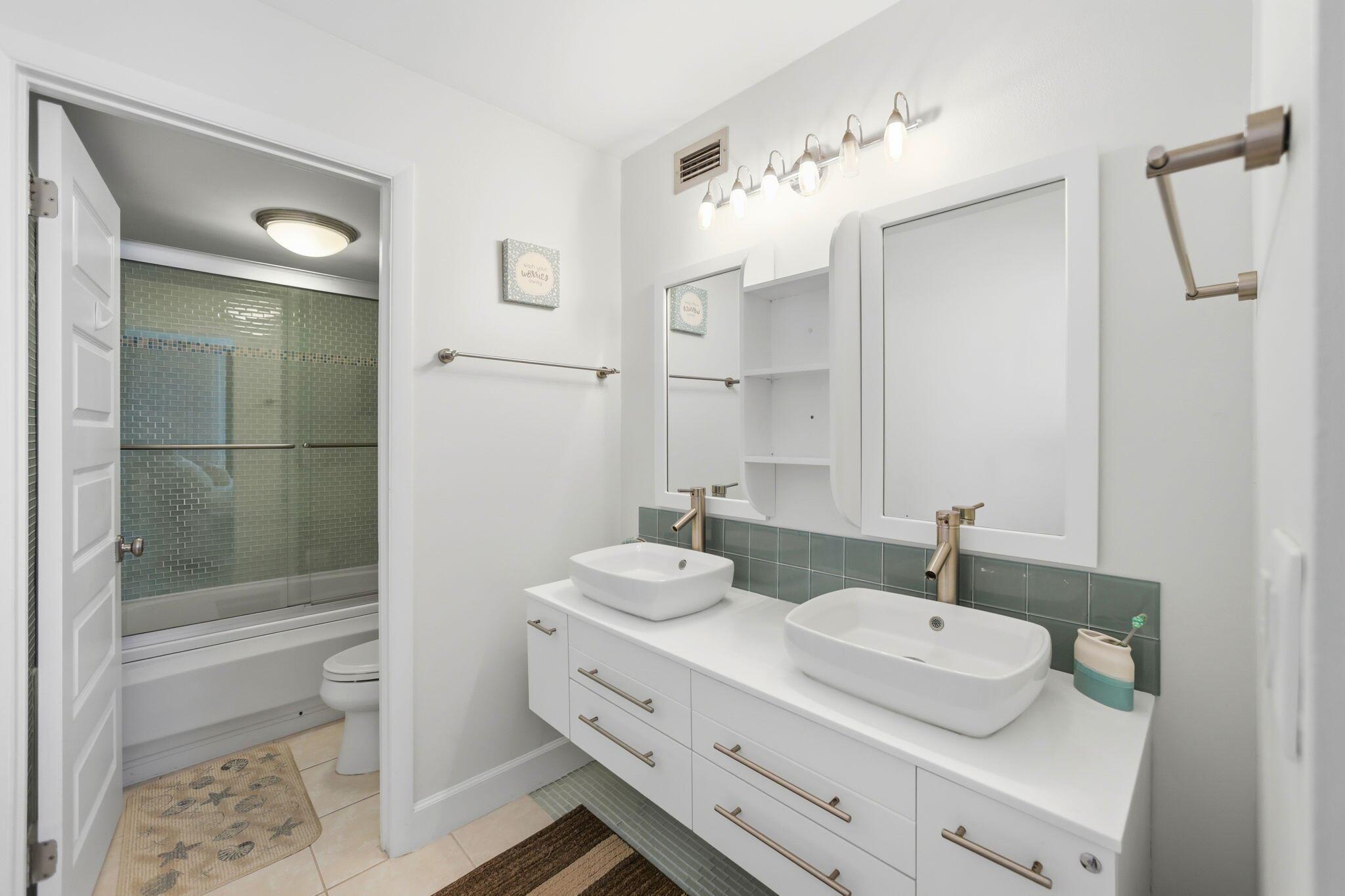 OCEANA OCEANFRONT CONDOMI - Residential Lease