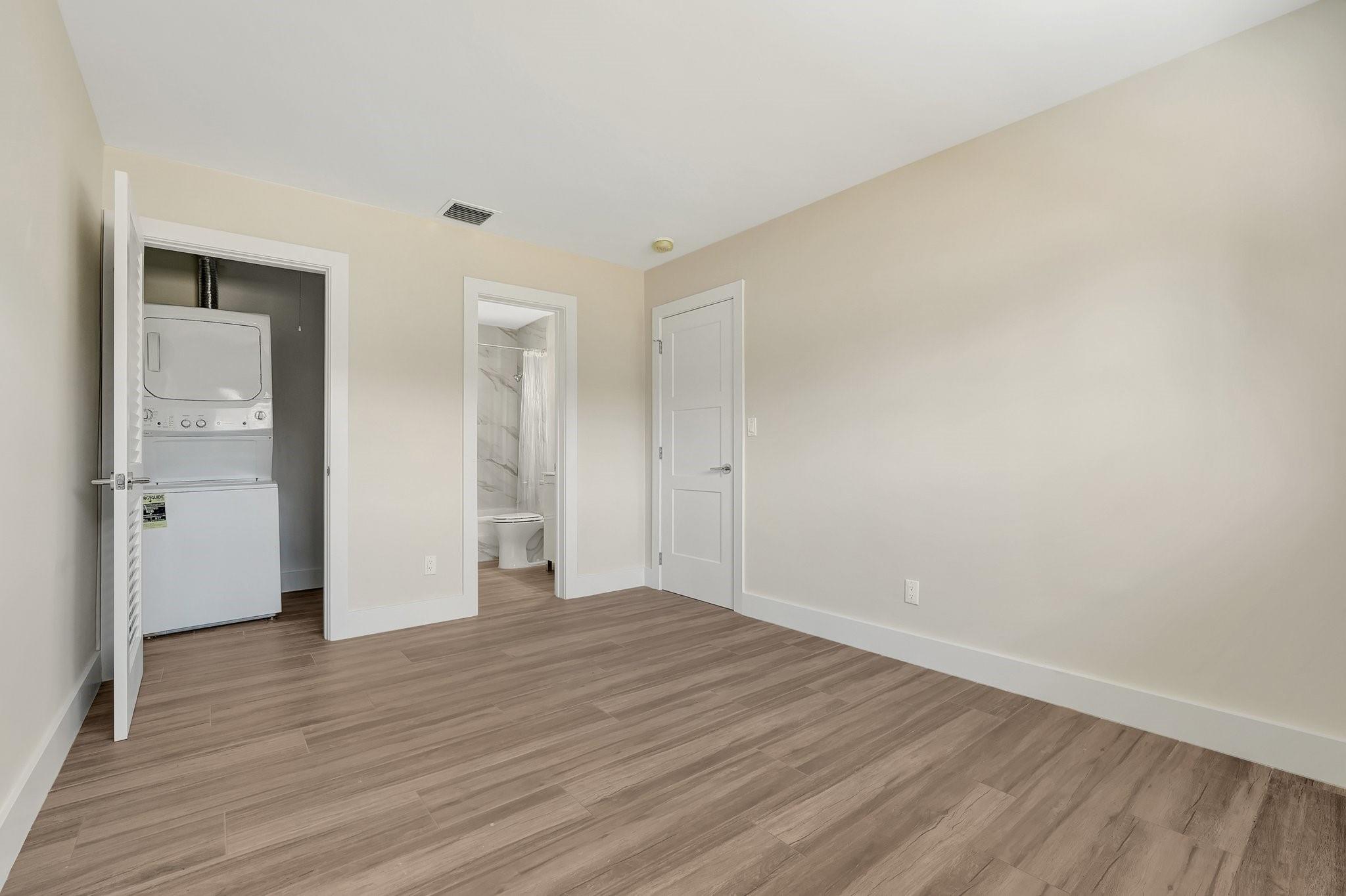 Oakland Park Second Add 1 - Residential Lease