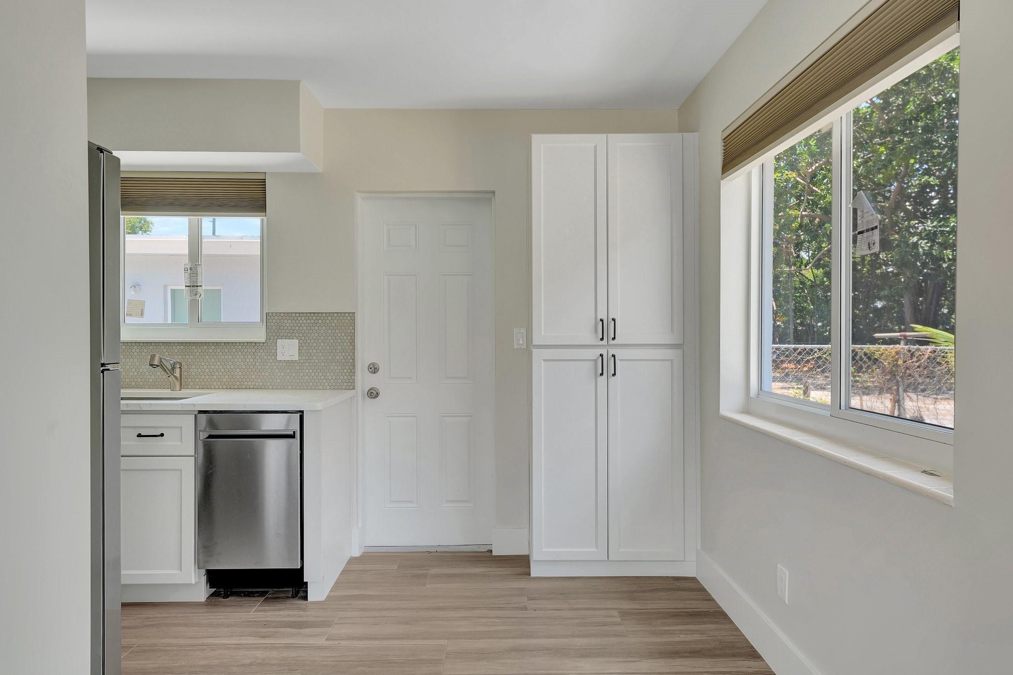 Oakland Park Second Add 1 - Residential Lease