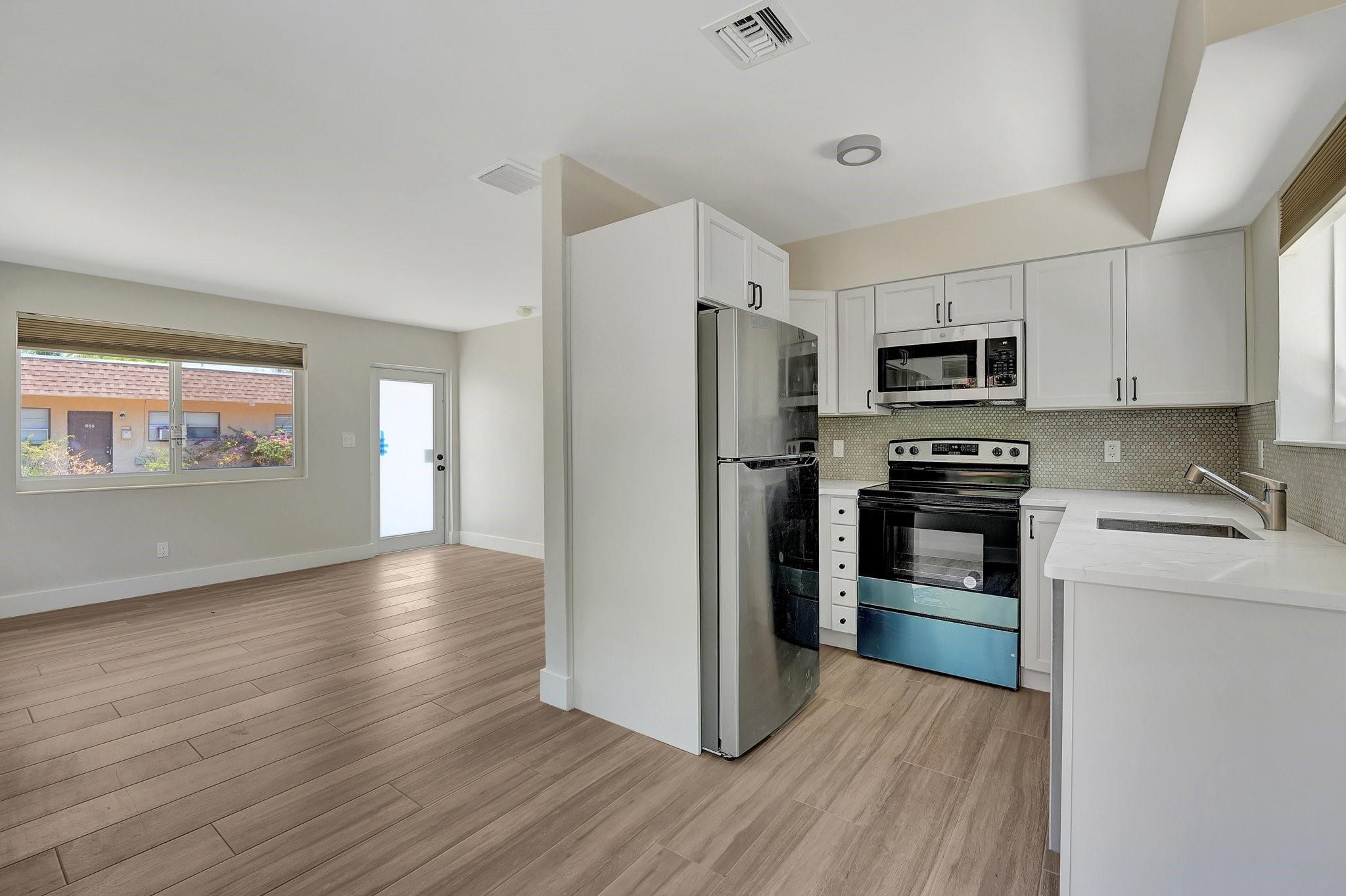 Oakland Park Second Add 1 - Residential Lease