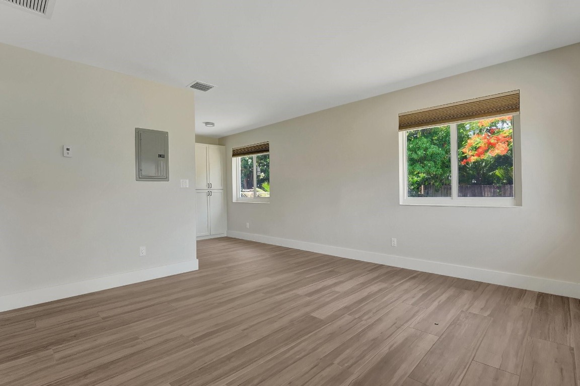 Oakland Park Second Add 1 - Residential Lease