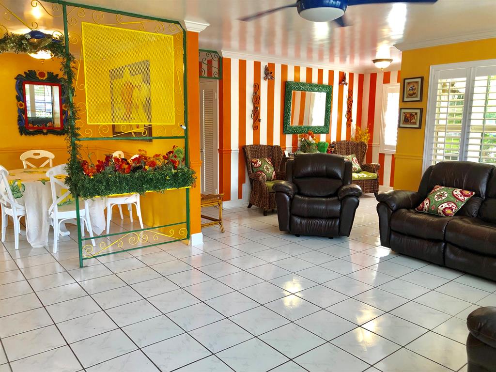 NORTH LAKE WORTH - Residential