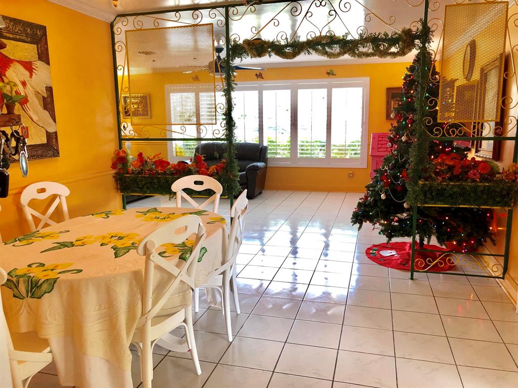 NORTH LAKE WORTH - Residential