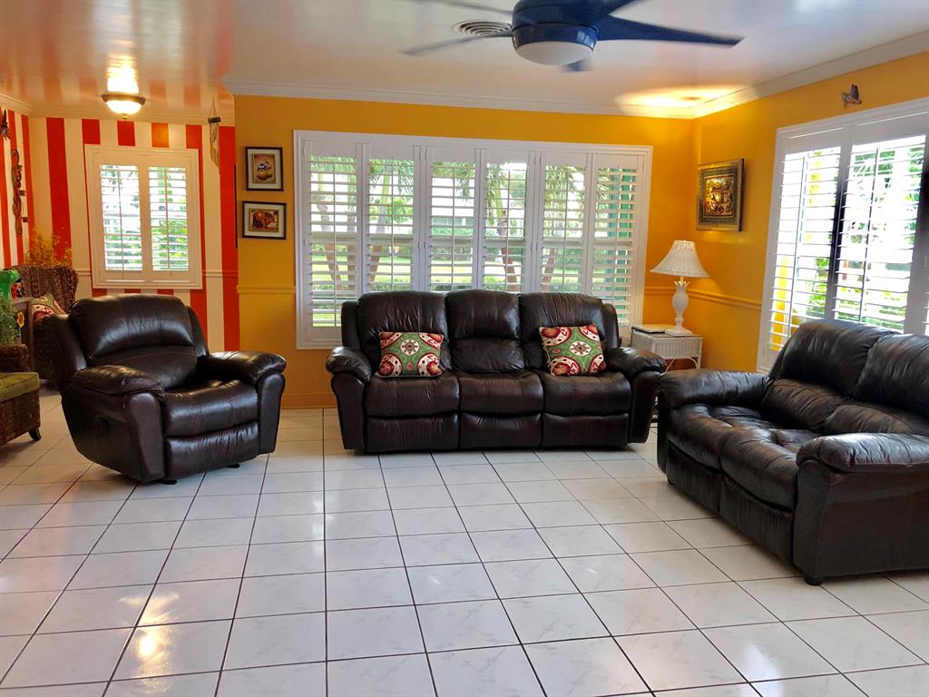 NORTH LAKE WORTH - Residential