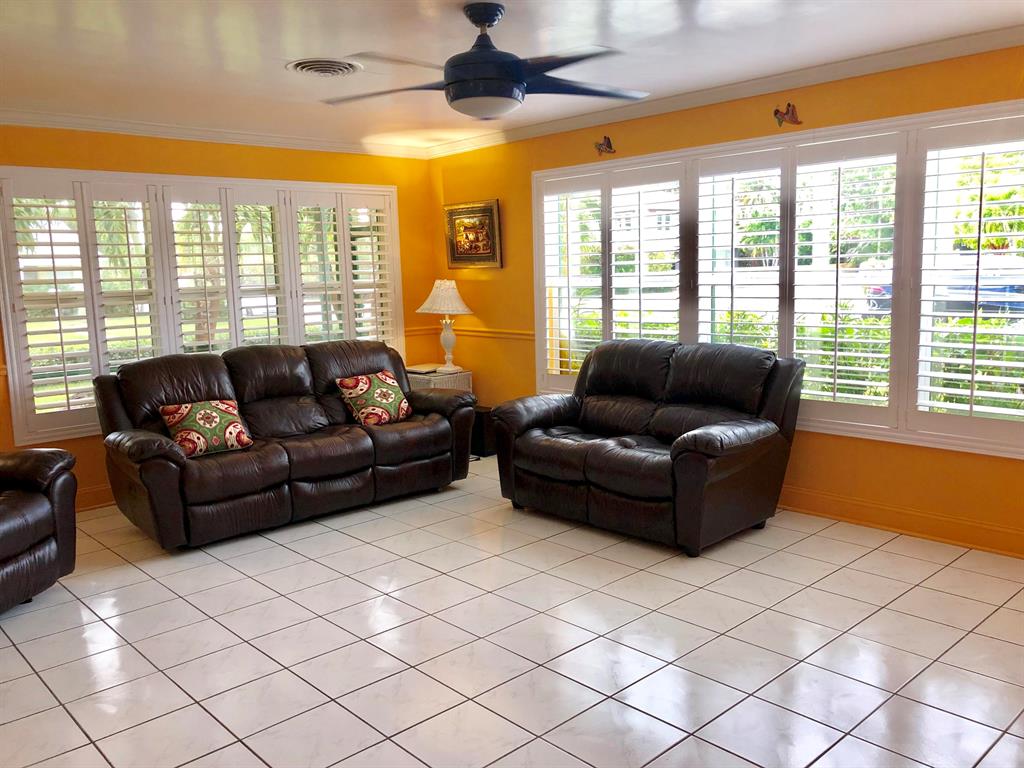 NORTH LAKE WORTH - Residential