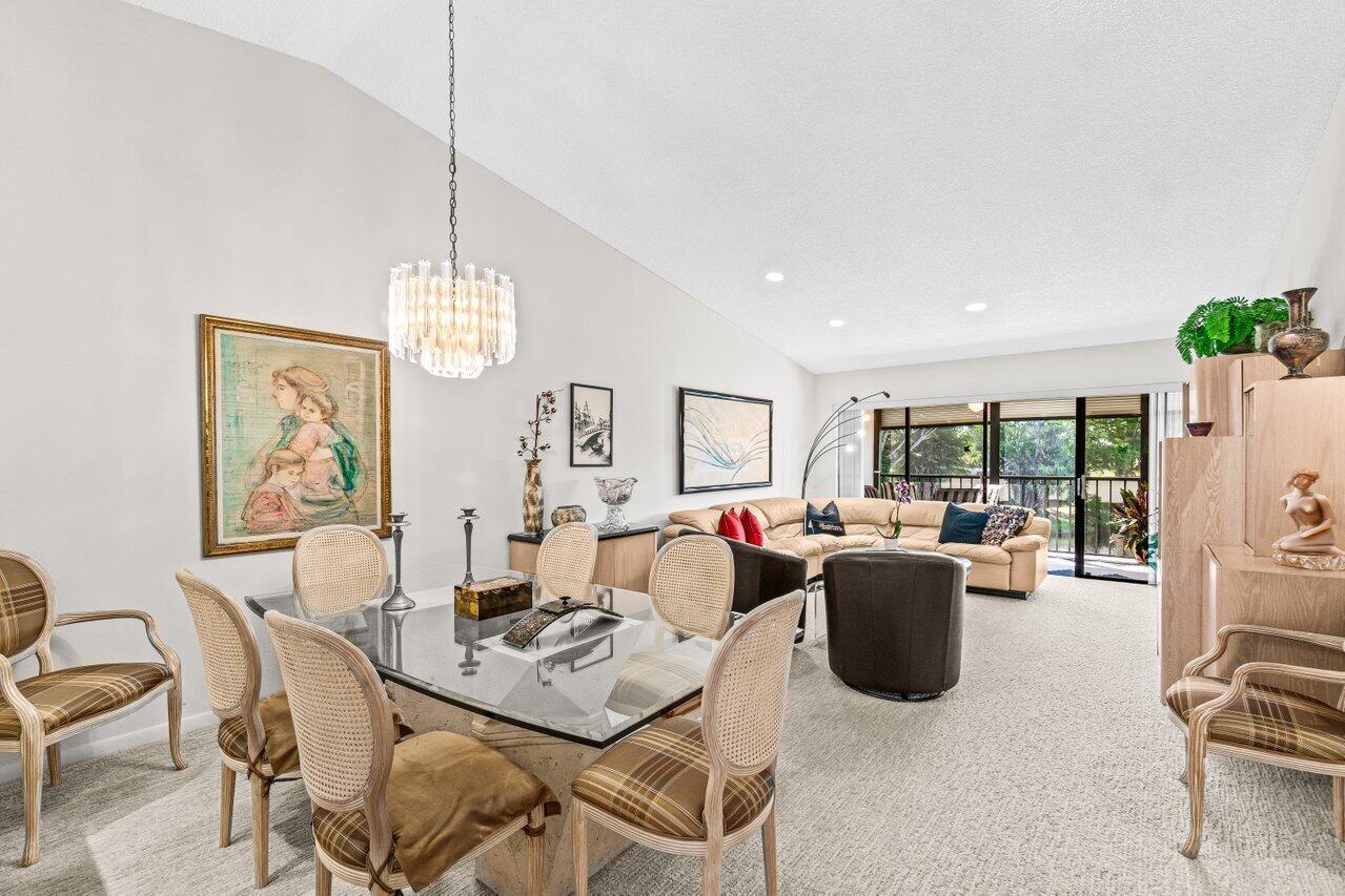5020 Golfview Court 1422, Delray Beach, FL, 33484/$240,000 4 5020 Golfview Court 1422
