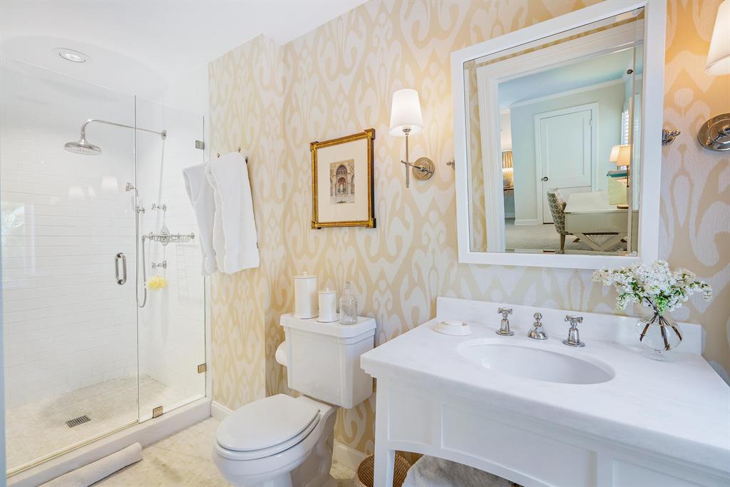 EL ENCANTO - Residential