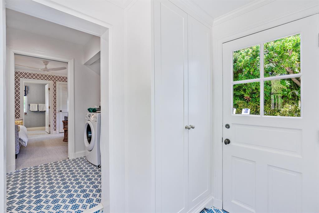 EL ENCANTO - Residential