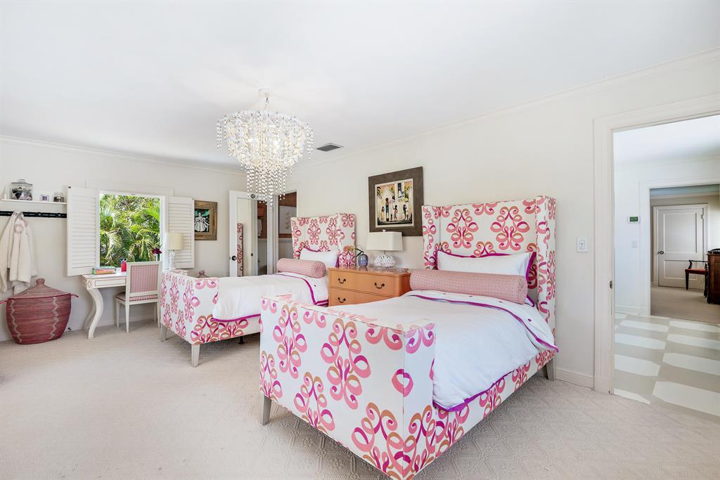 EL ENCANTO - Residential