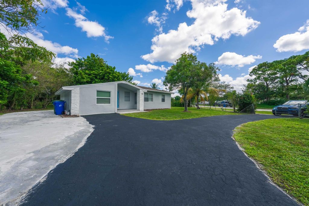Photo of 150 Kentucky Avenue, Fort Lauderdale, FL 33312 (MLS # R11133229)