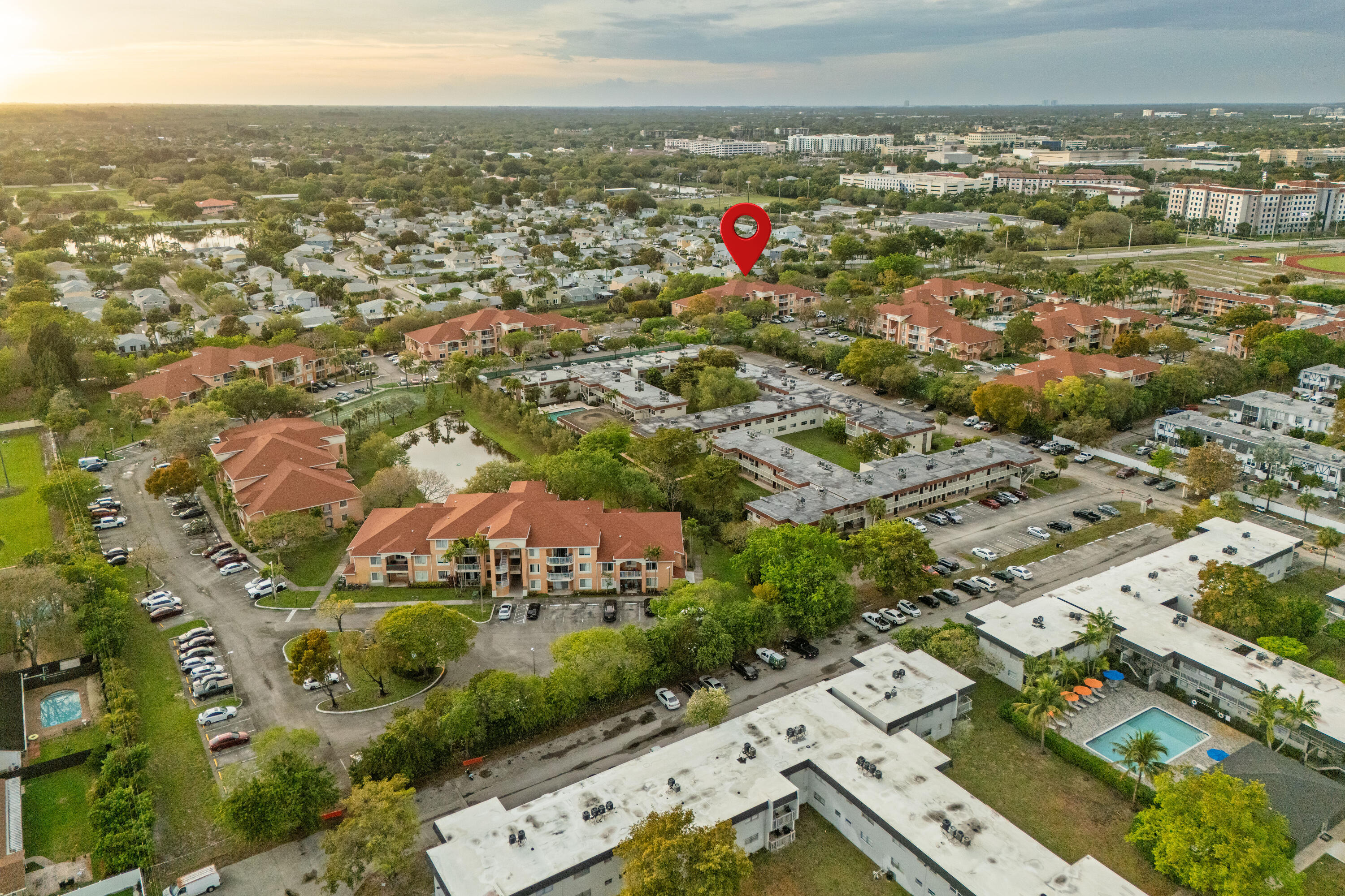 COURTYARDS AT DAVIE CONDO - Residential