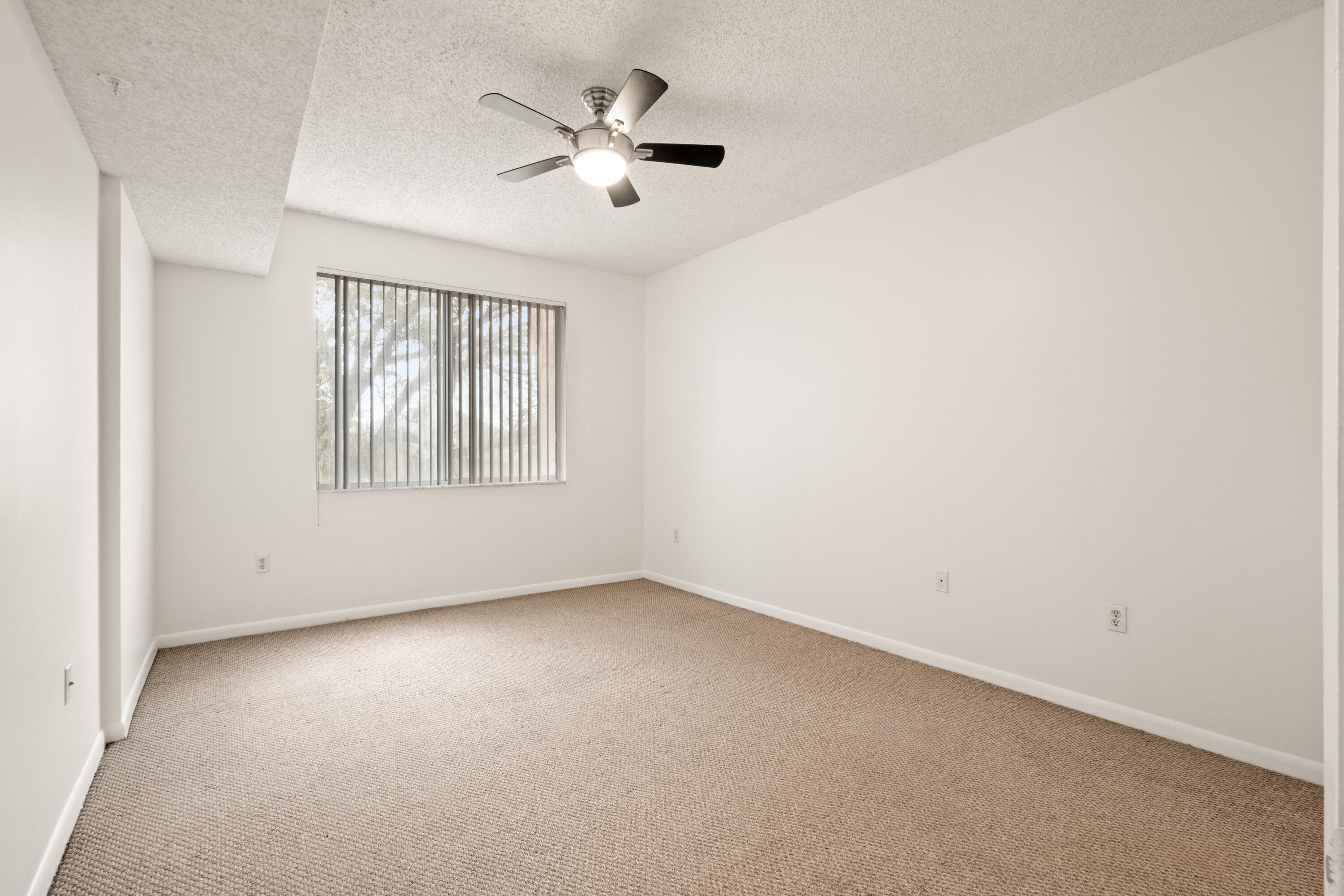 COURTYARDS AT DAVIE CONDO - Residential