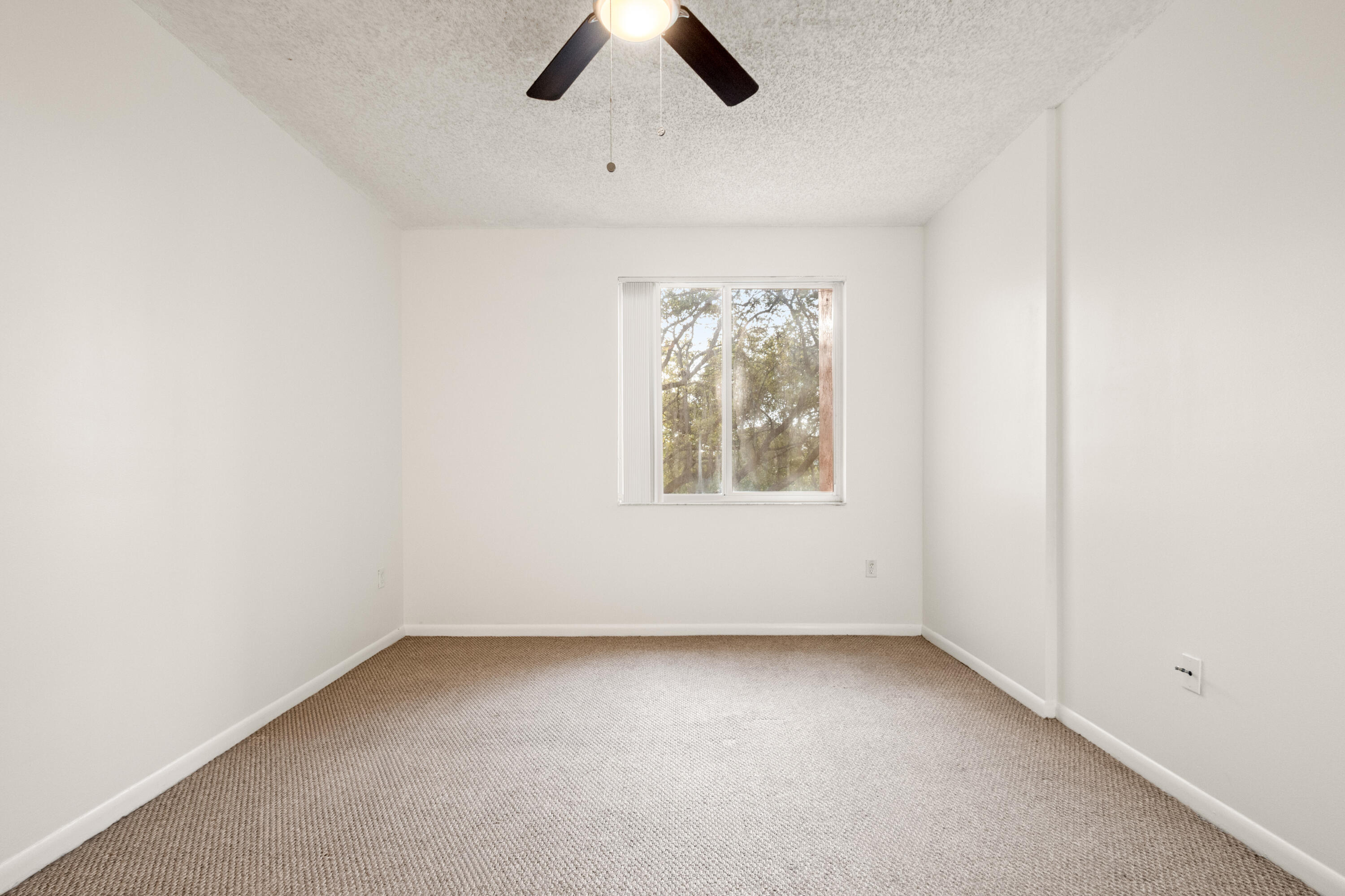 COURTYARDS AT DAVIE CONDO - Residential