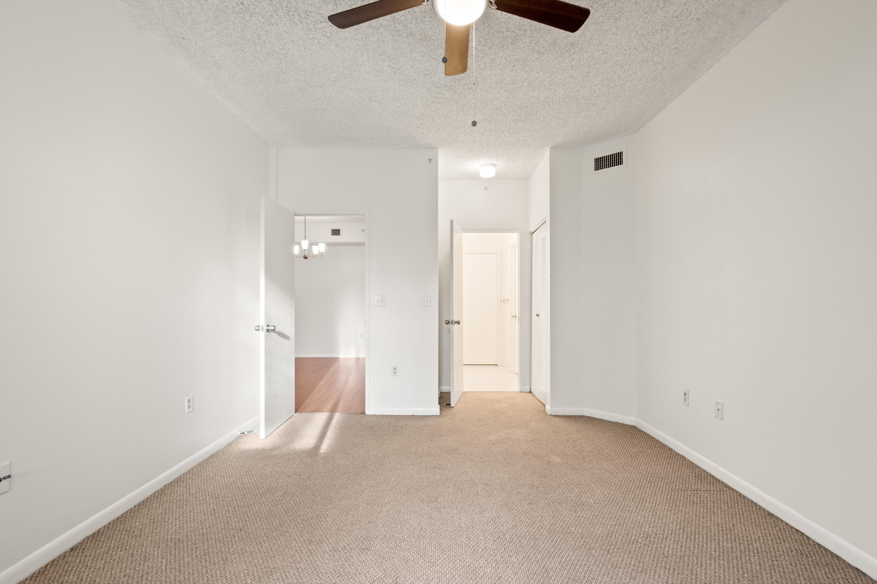 COURTYARDS AT DAVIE CONDO - Residential