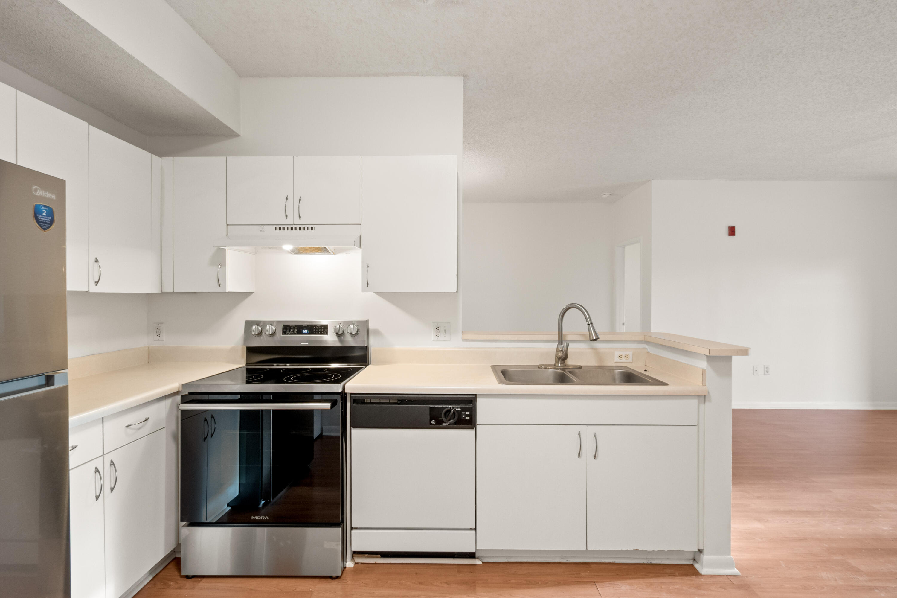 COURTYARDS AT DAVIE CONDO - Residential