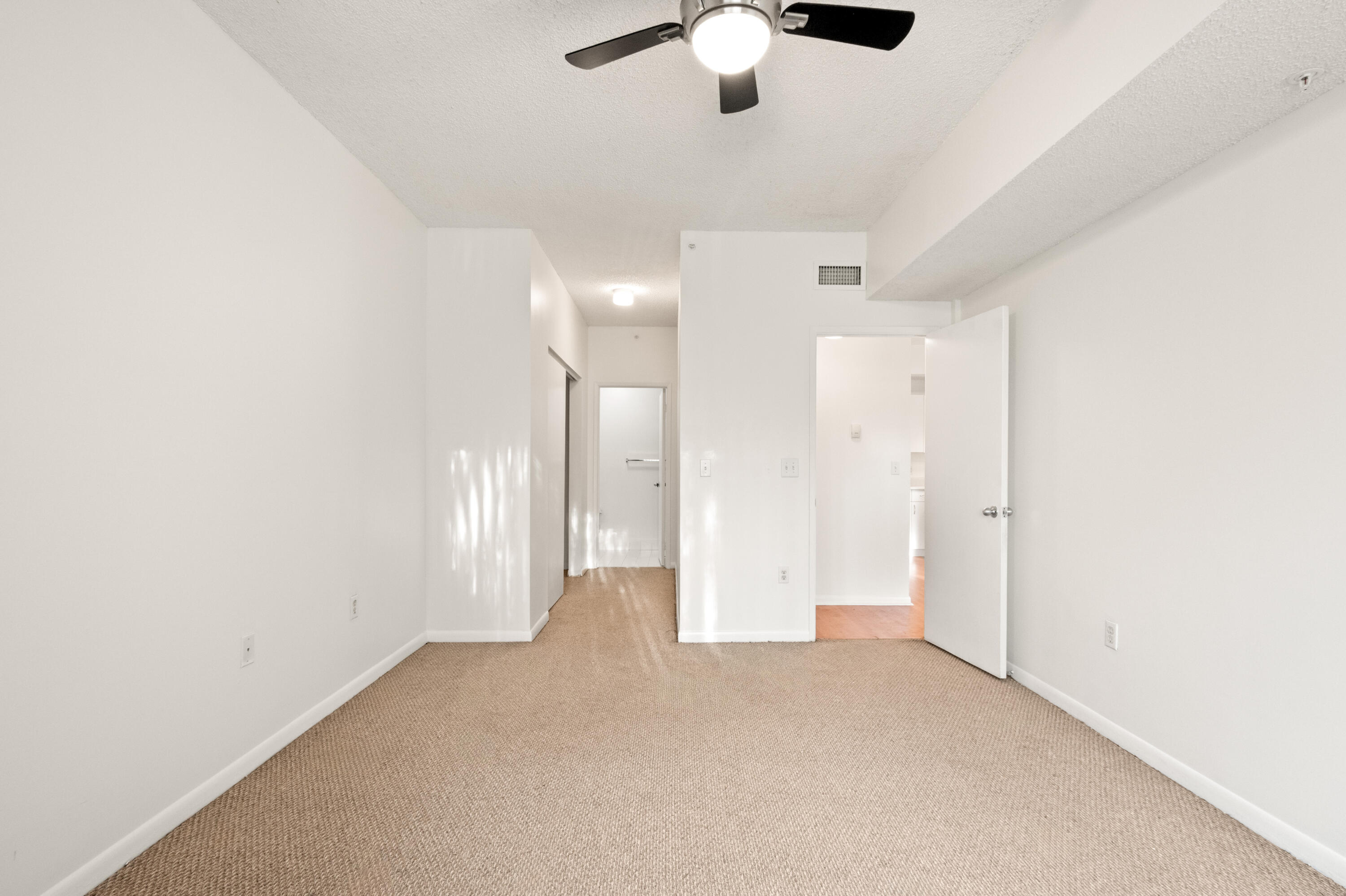 COURTYARDS AT DAVIE CONDO - Residential