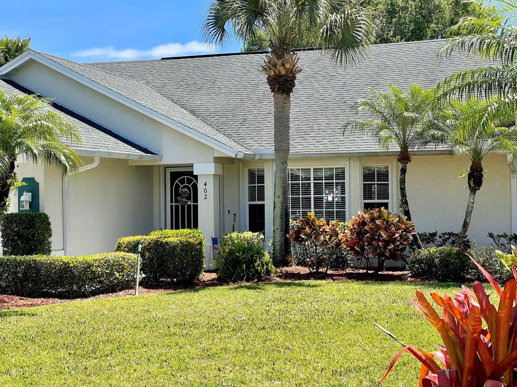 Photo of 402 SW Thistle Trail, Port Saint Lucie, FL 34953 (MLS # R10979747)