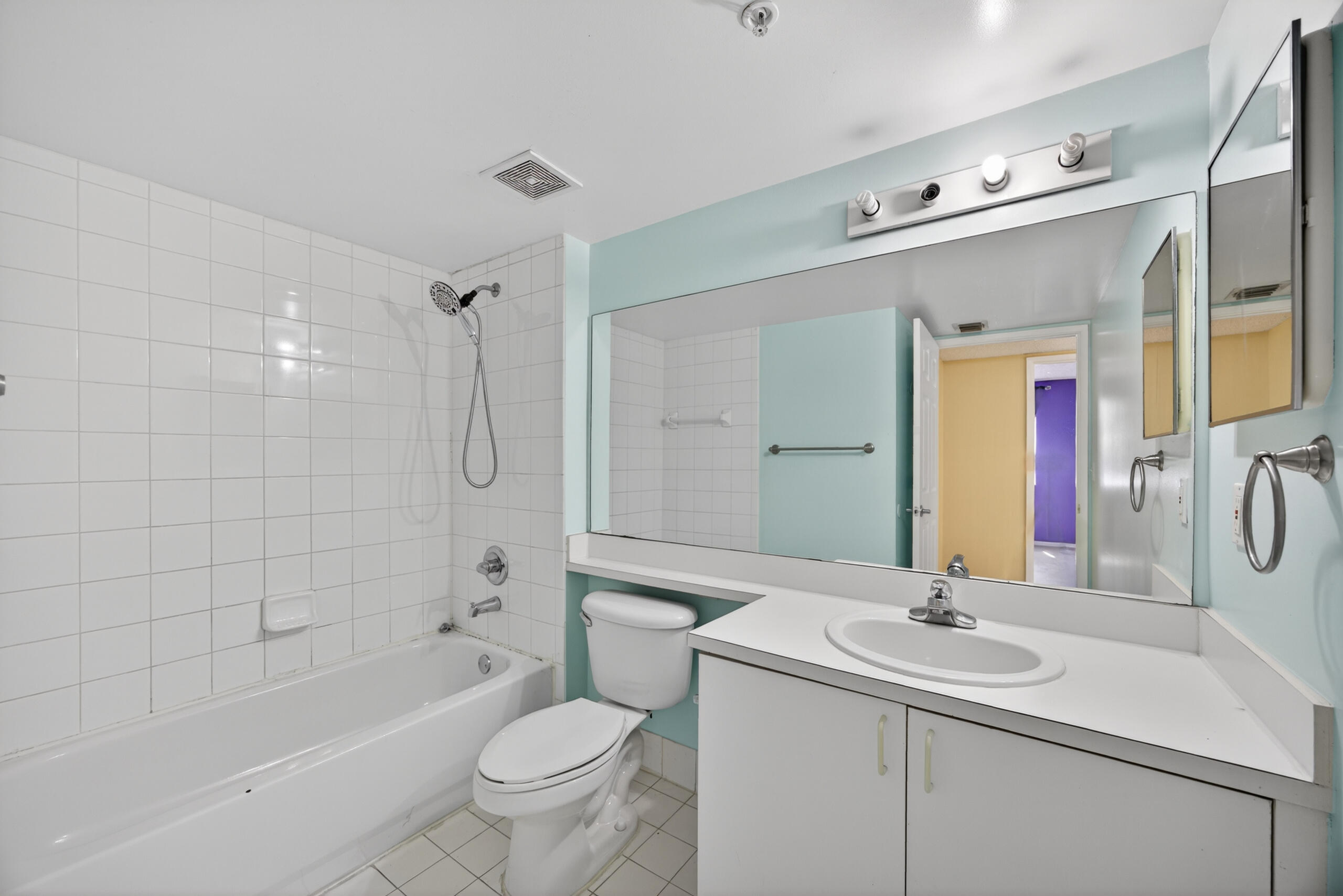 RIVIERA PALMS CONDO - Residential