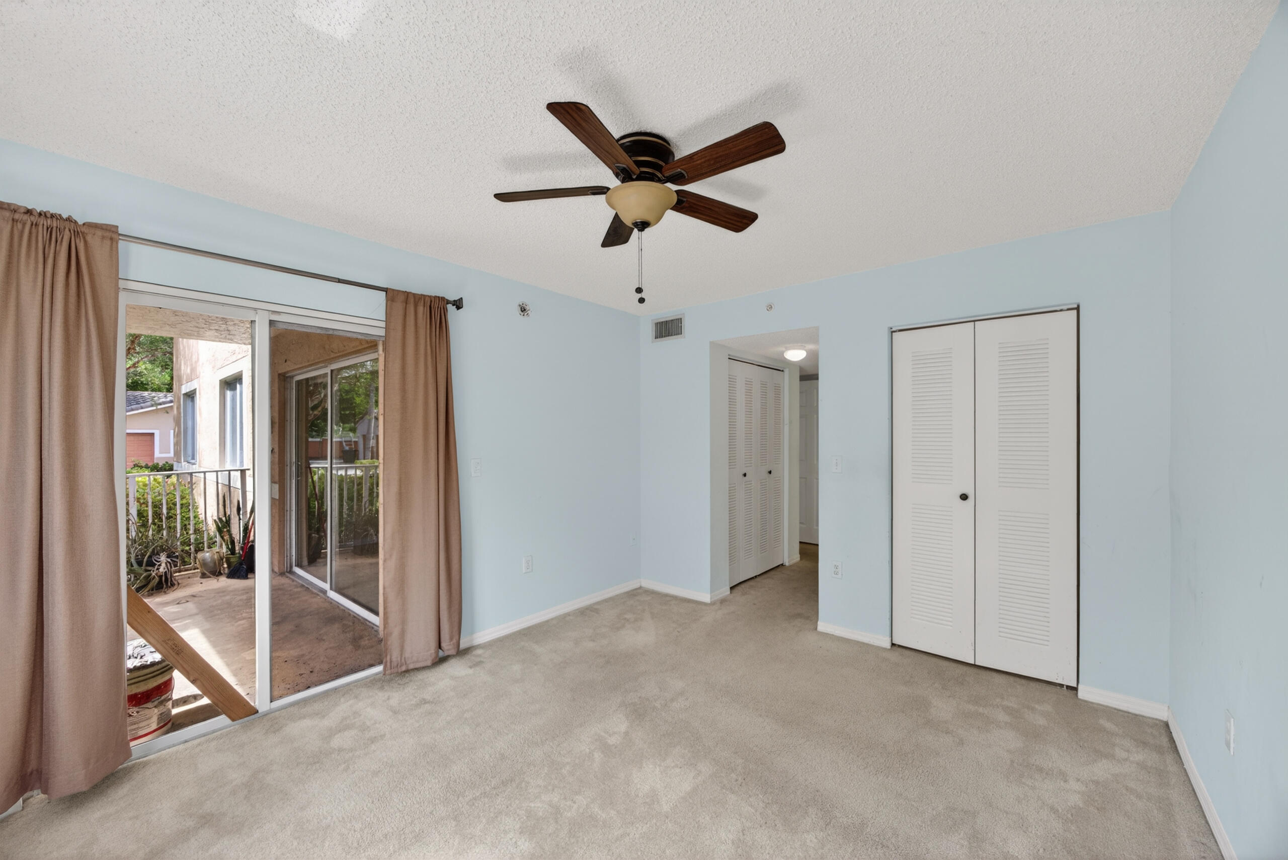 RIVIERA PALMS CONDO - Residential