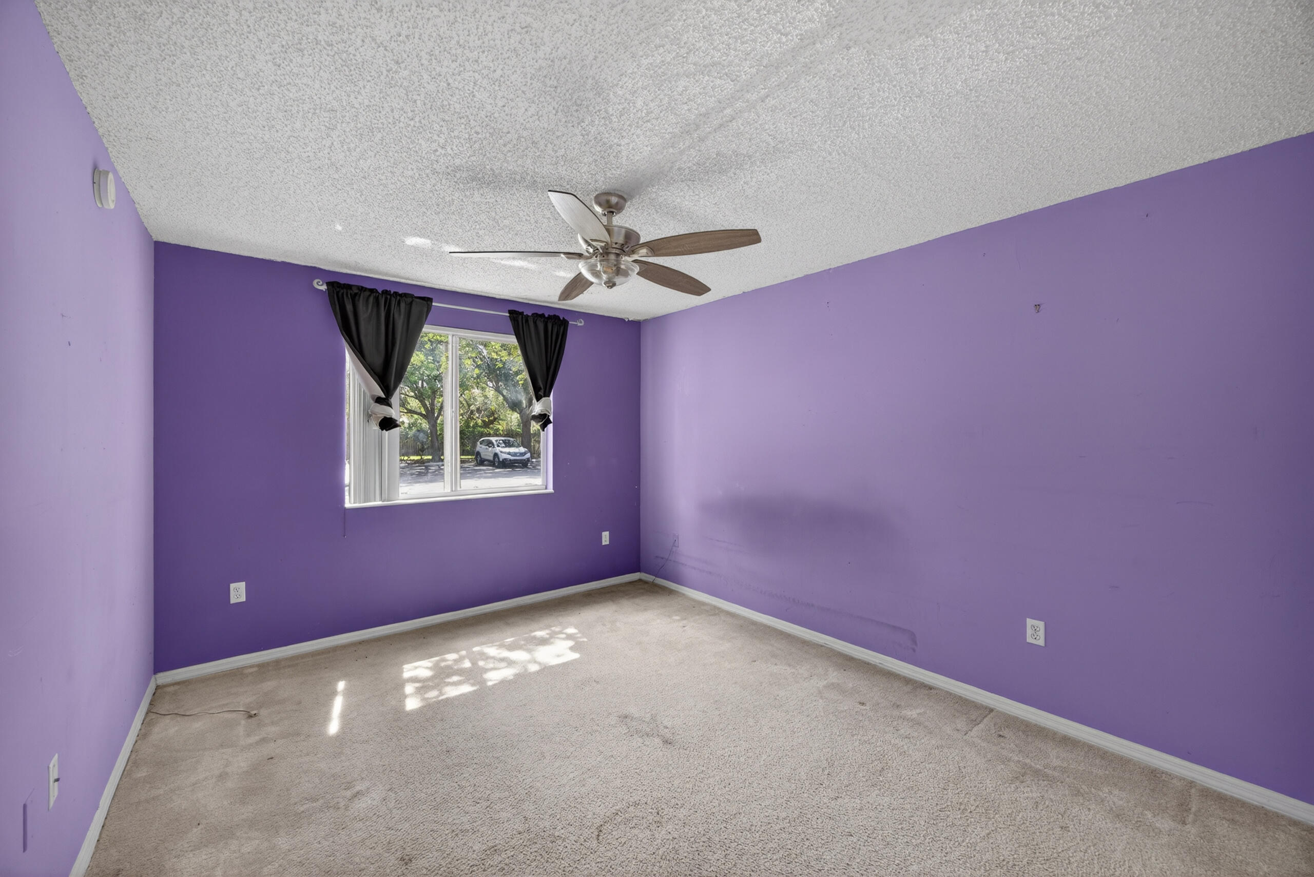 RIVIERA PALMS CONDO - Residential