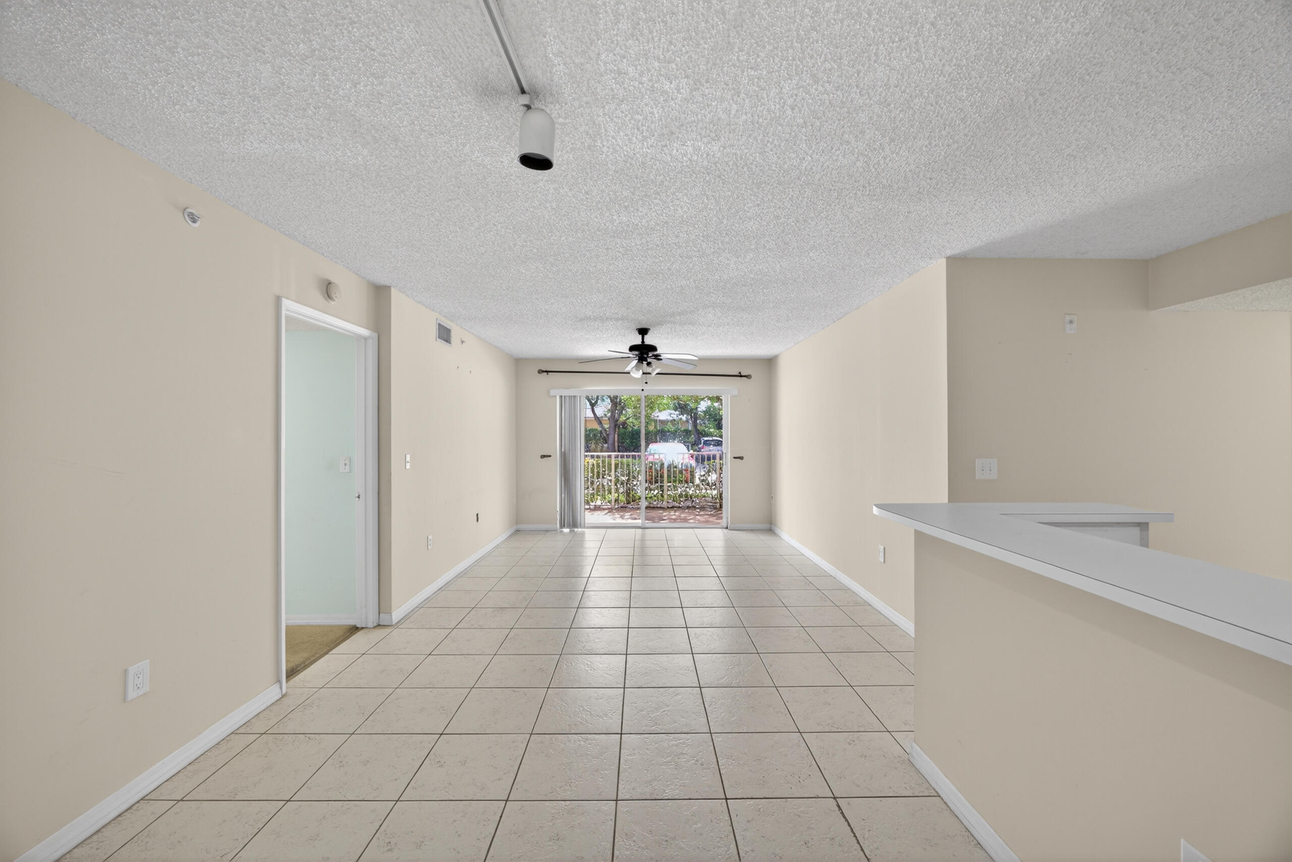 RIVIERA PALMS CONDO - Residential