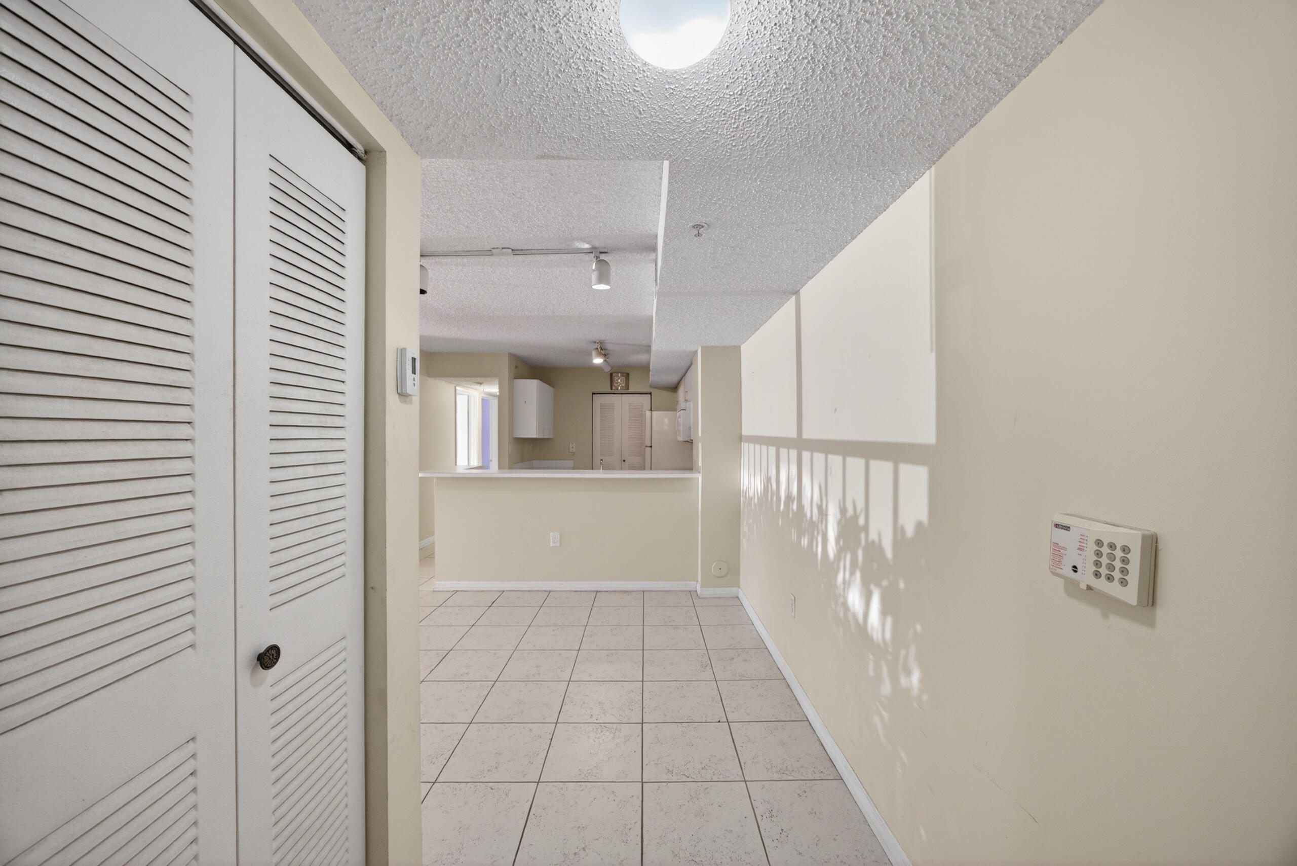 RIVIERA PALMS CONDO - Residential