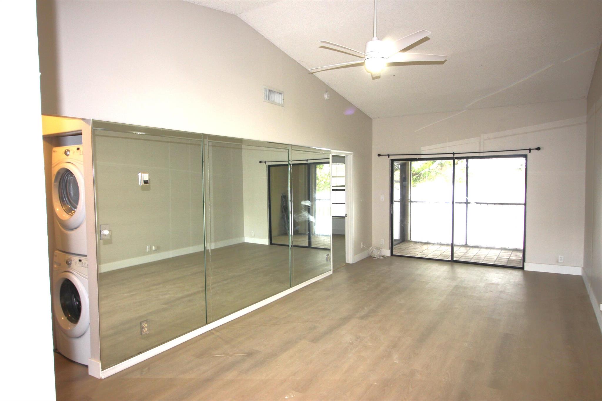 LAKE WINDWOOD CONDO - Residential