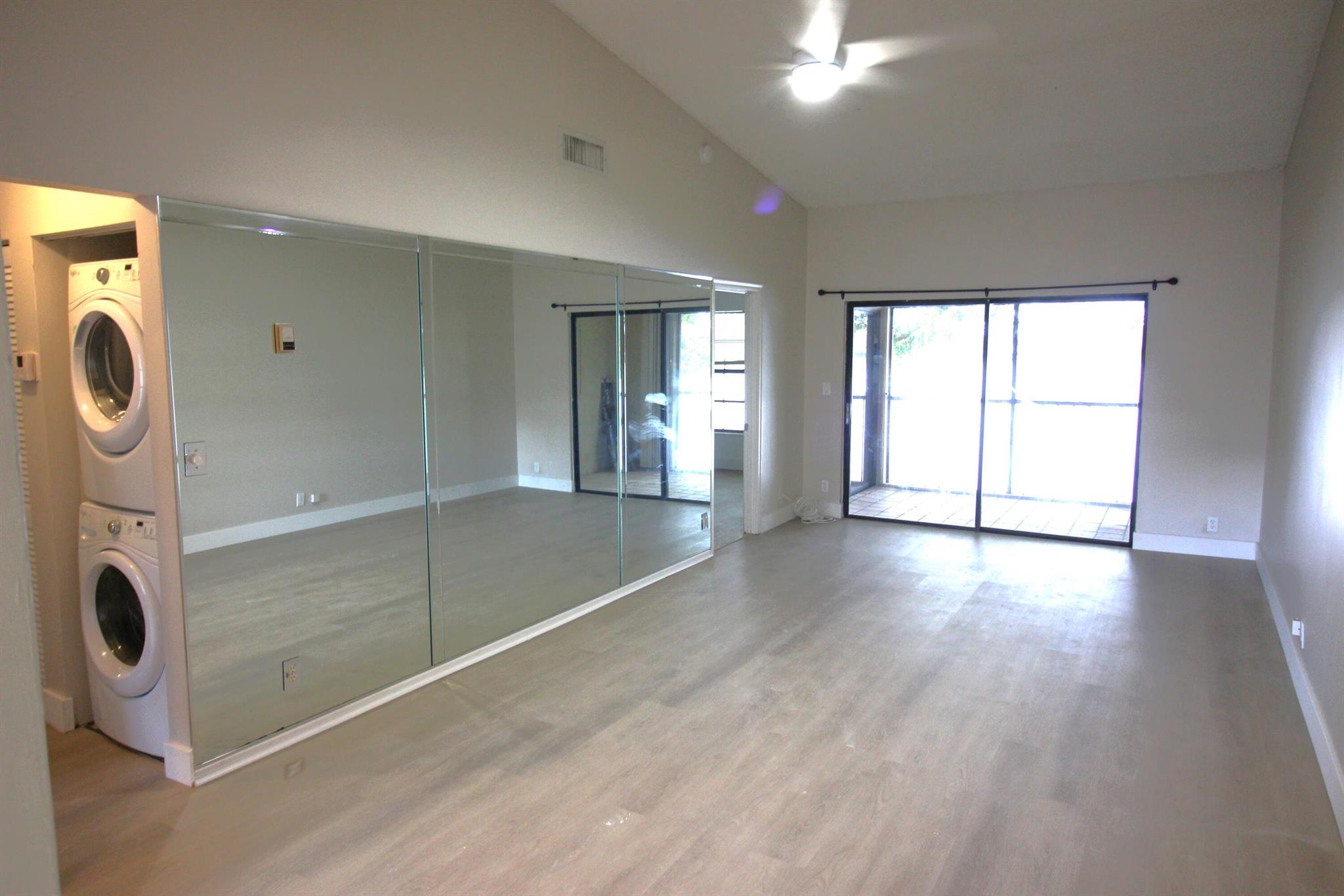 LAKE WINDWOOD CONDO - Residential