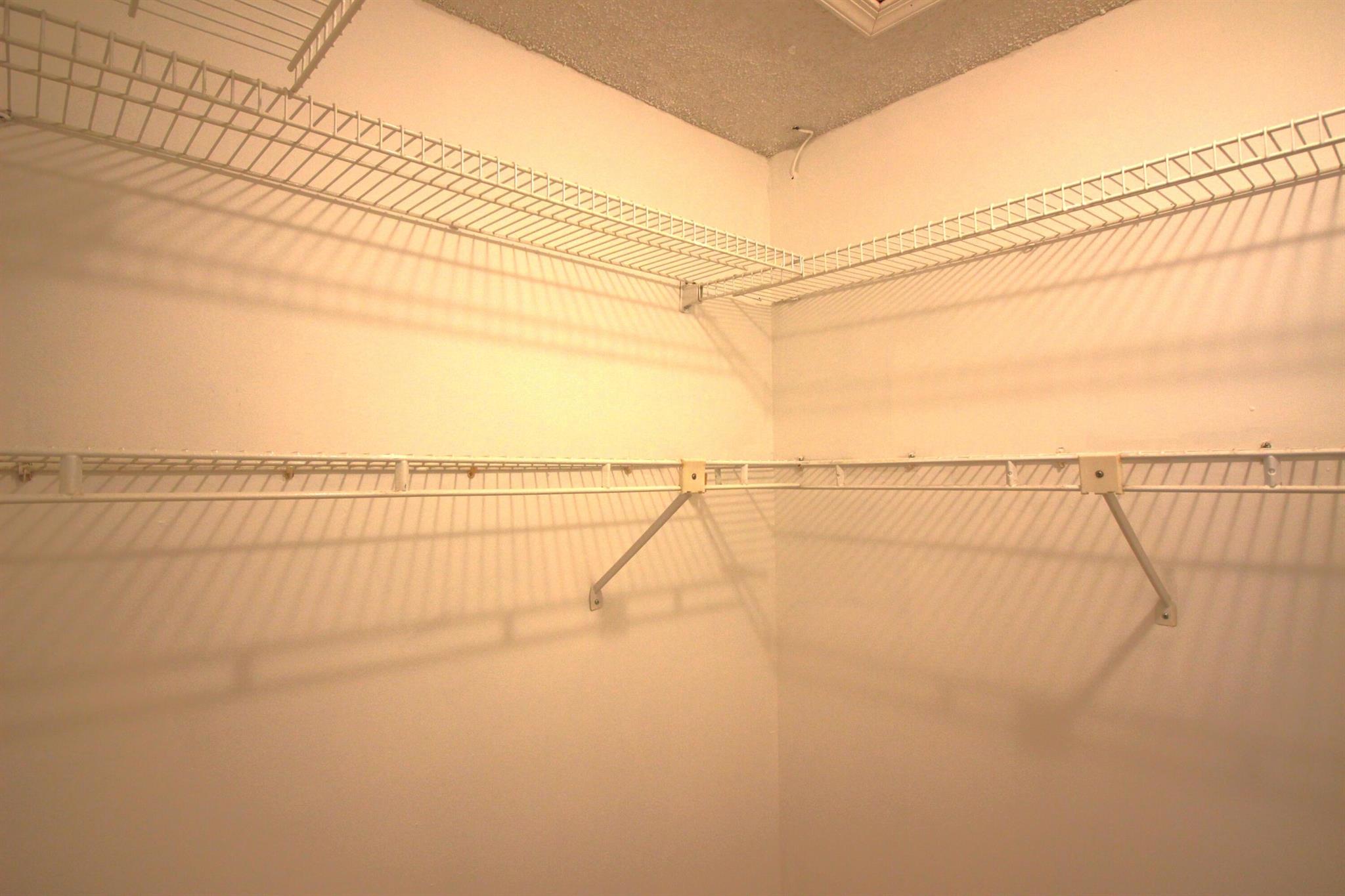 LAKE WINDWOOD CONDO - Residential