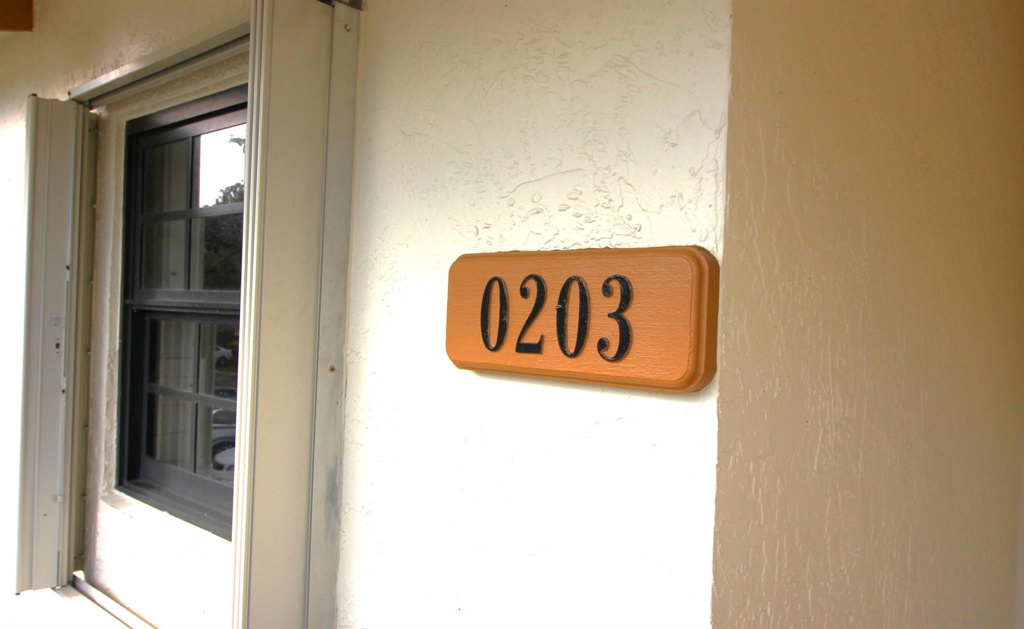 LAKE WINDWOOD CONDO - Residential