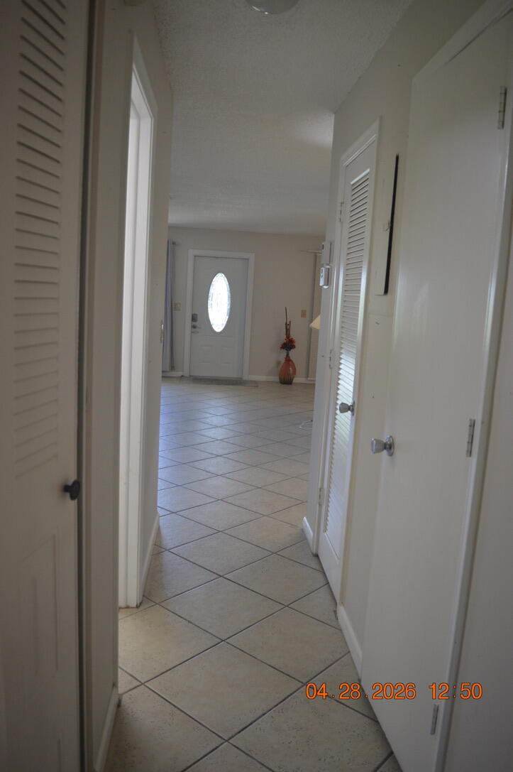 DELRAY VILLAS 3 - Residential