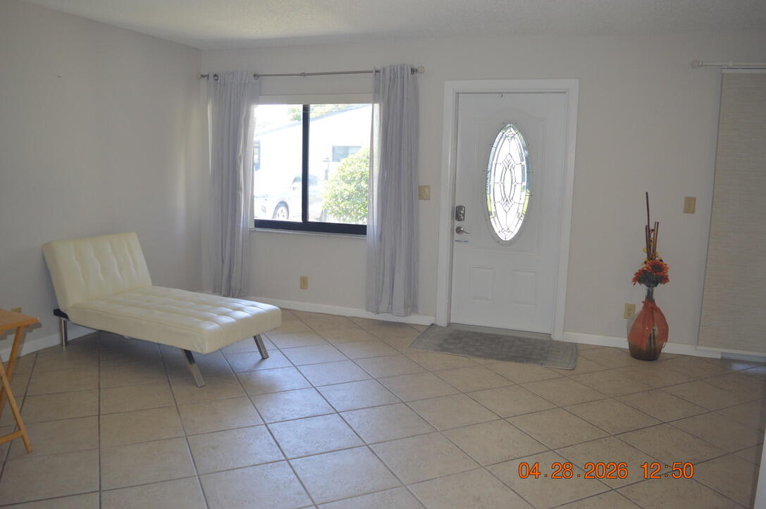 DELRAY VILLAS 3 - Residential