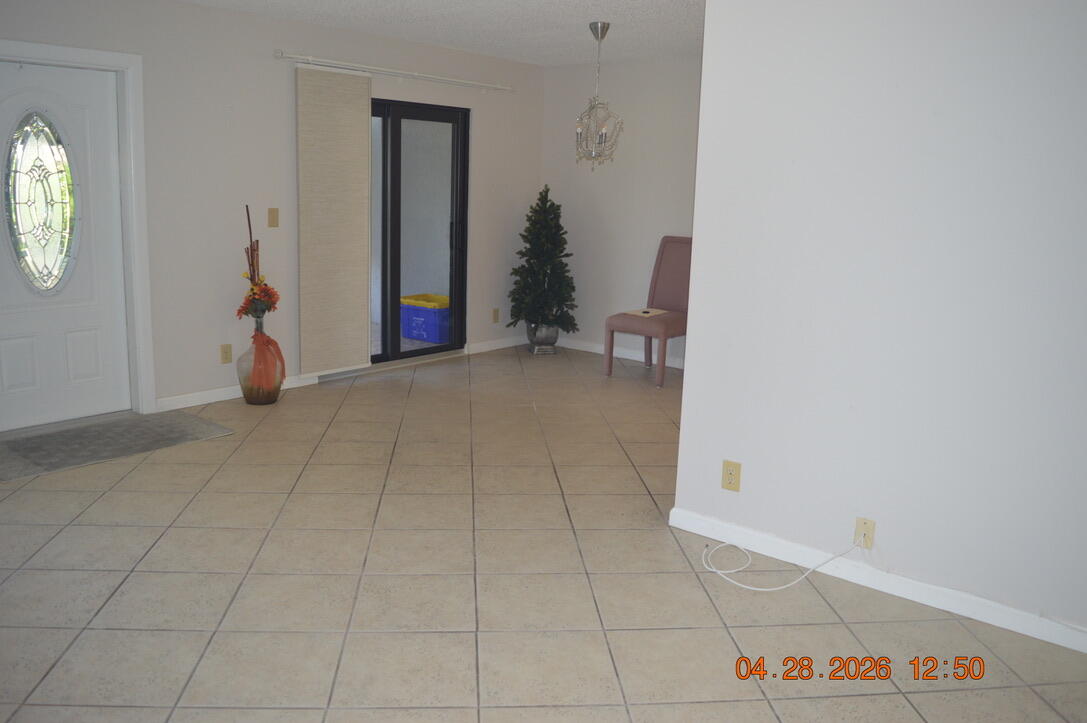 DELRAY VILLAS 3 - Residential