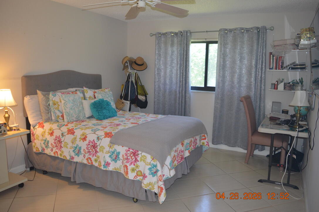 DELRAY VILLAS 3 - Residential