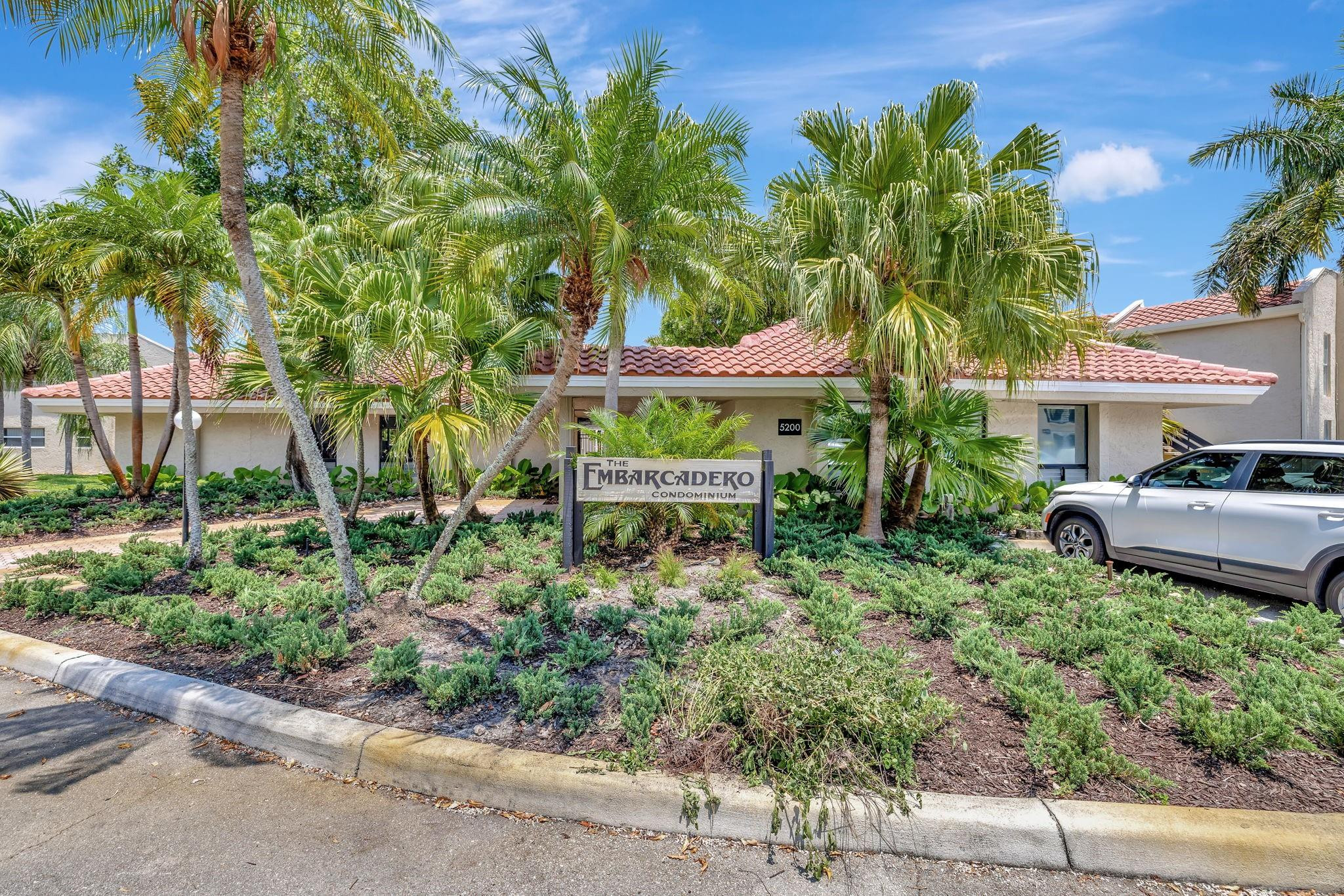 EMBARCADERO - Residential