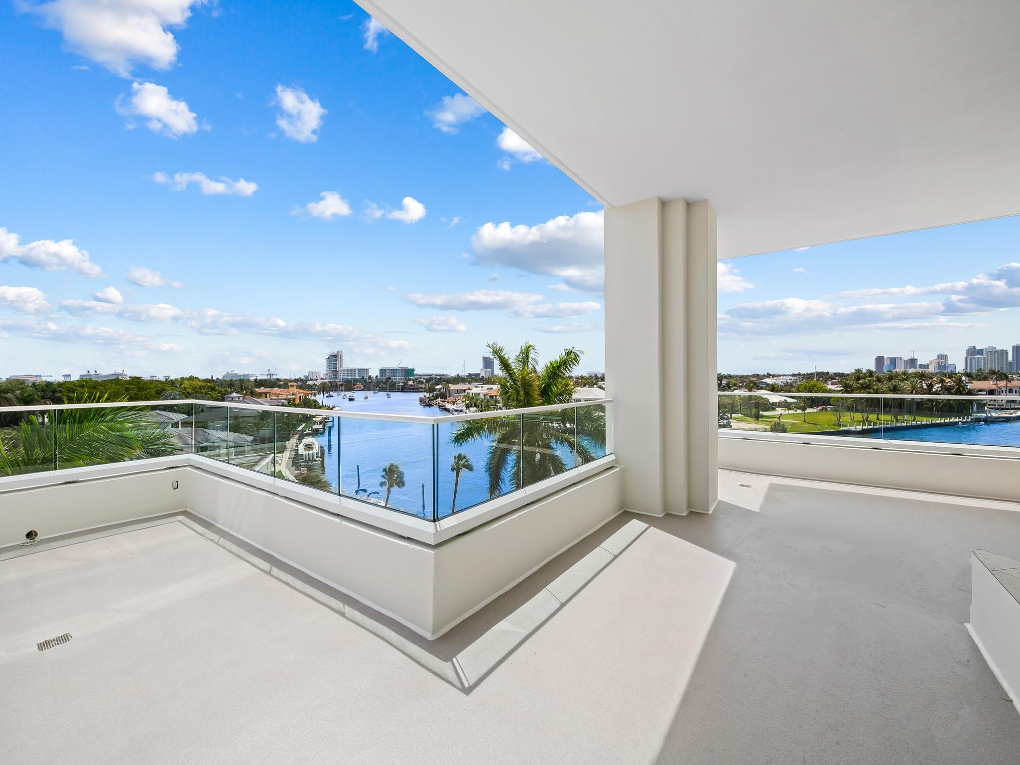 3055 Harbor Dr 603