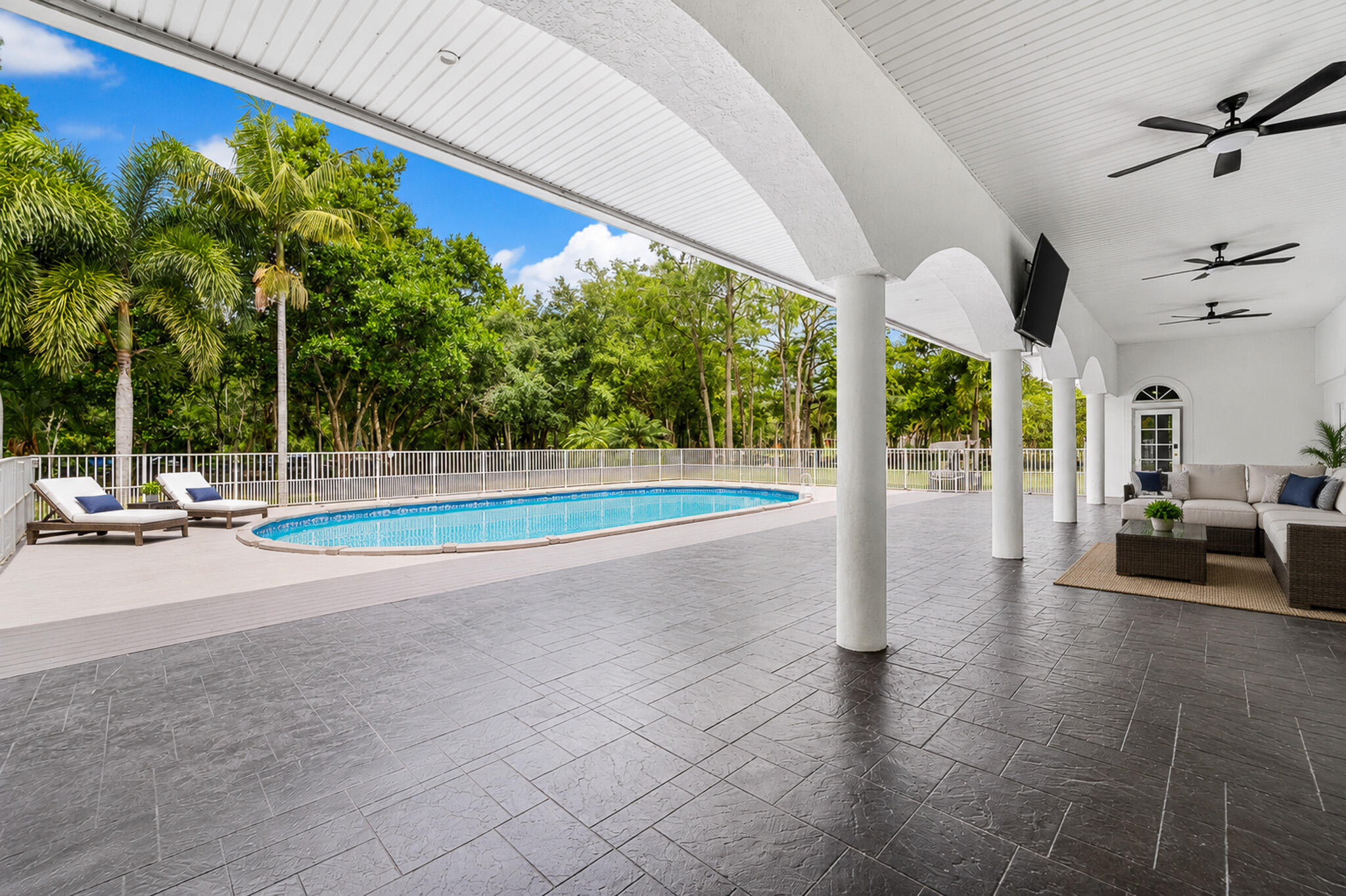 FLA FRUIT LAND CO SUB NO 2 - Residential