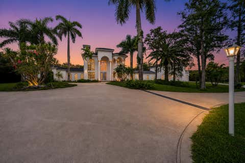Tiny photo for 6911 NW 84th Avenue, Parkland, FL 33067 (MLS # B26033514)