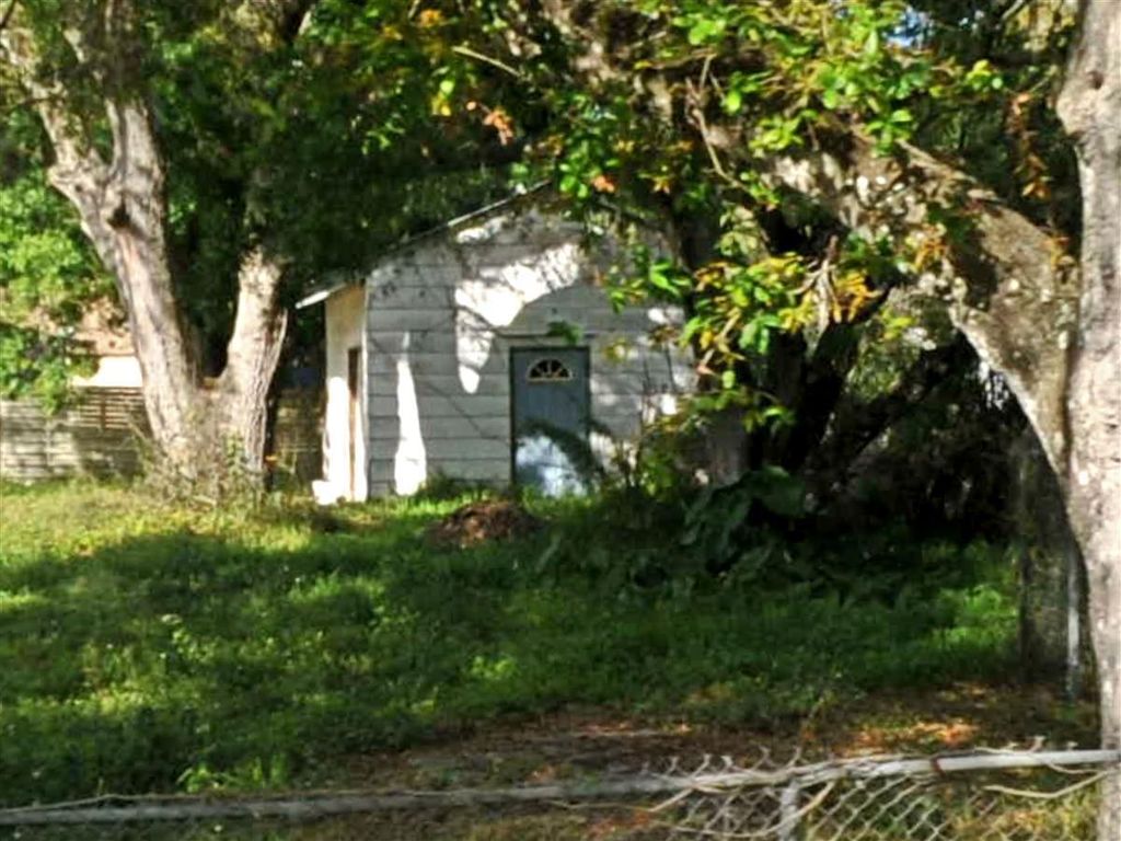 Photo of 3404 Sarasota Avenue, Fort Pierce, FL 34947 (MLS # R10932033)