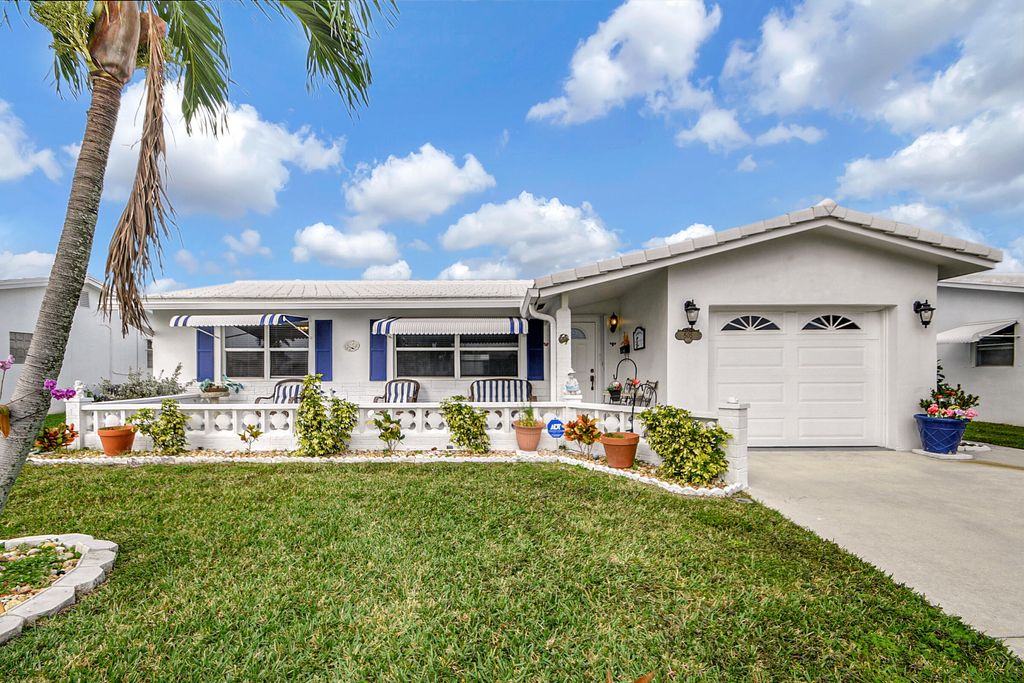 Photo of 505 SW 18th Street, Boynton Beach, FL 33426 (MLS # R10960921)