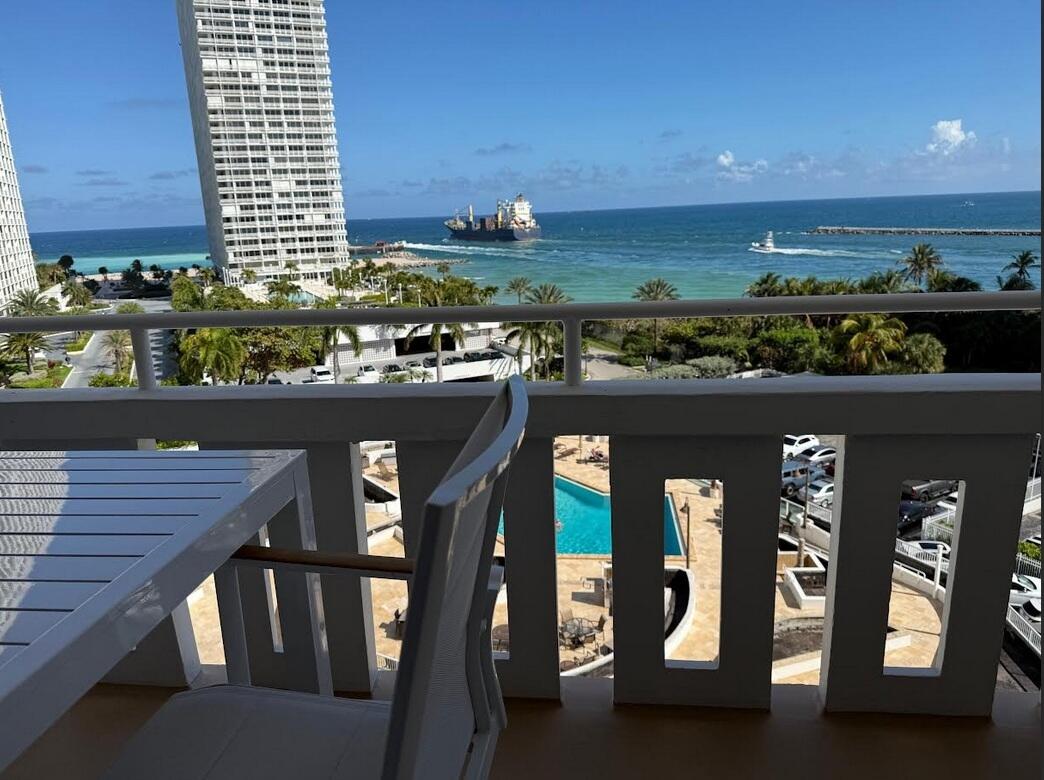 EVERGLADES HOUSE CONDO - Residential