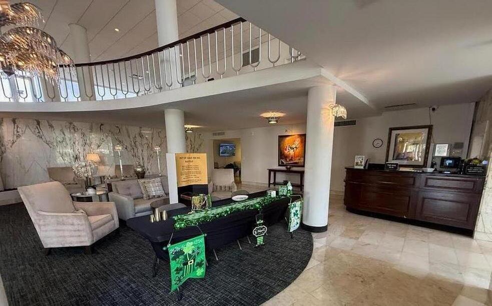 EVERGLADES HOUSE CONDO - Residential