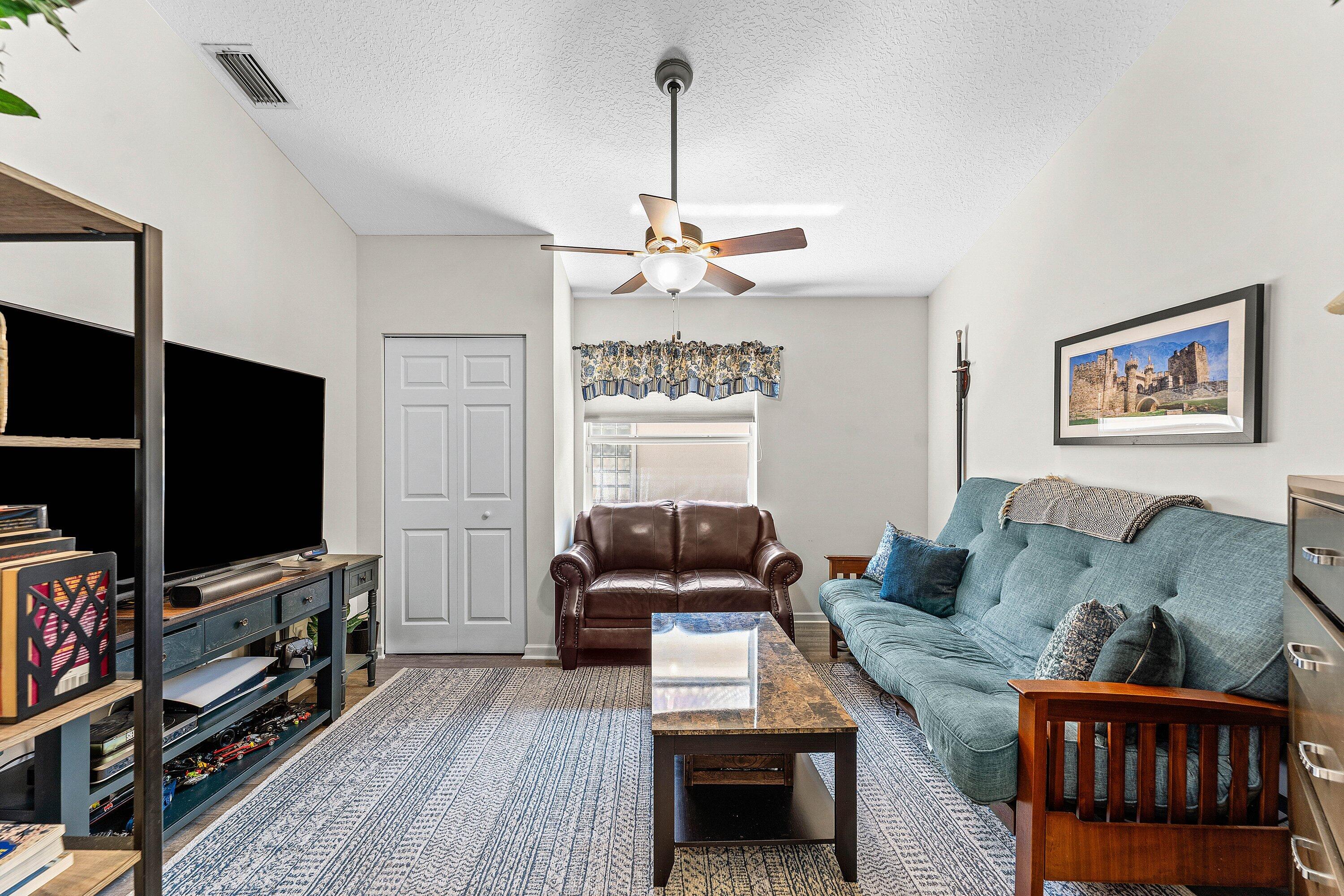 Twin Lakes - Residential