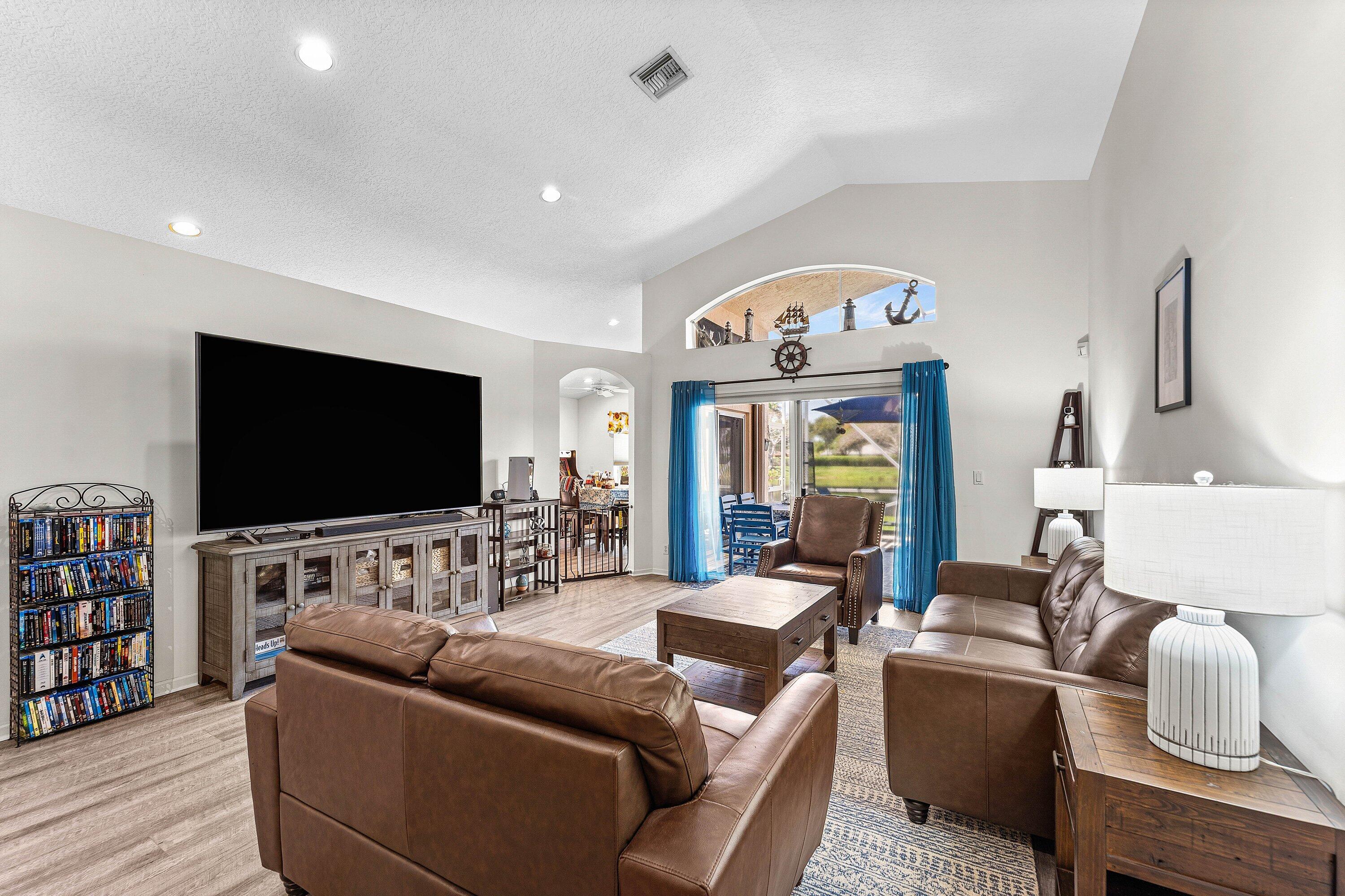 Twin Lakes - Residential