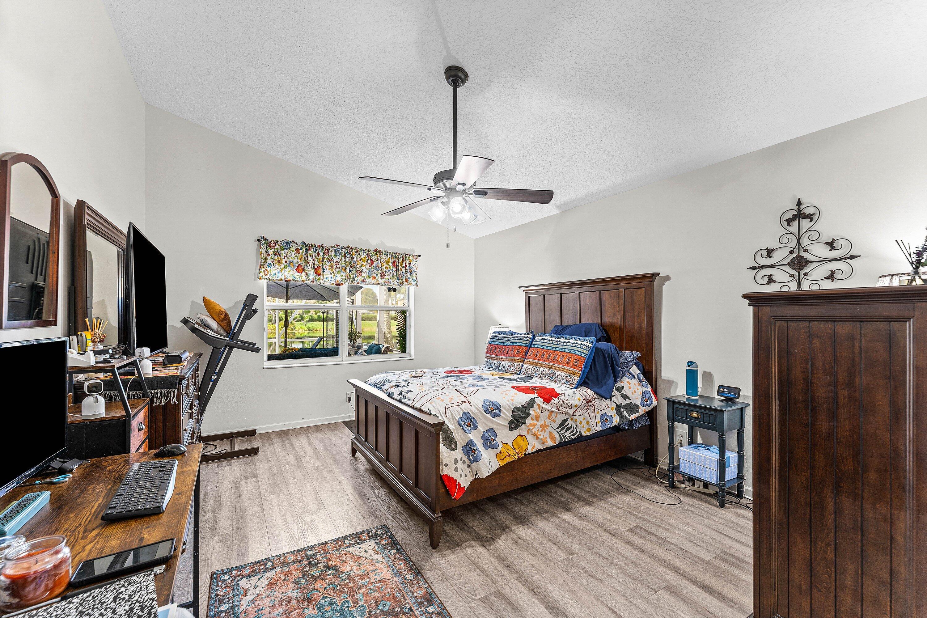 Twin Lakes - Residential