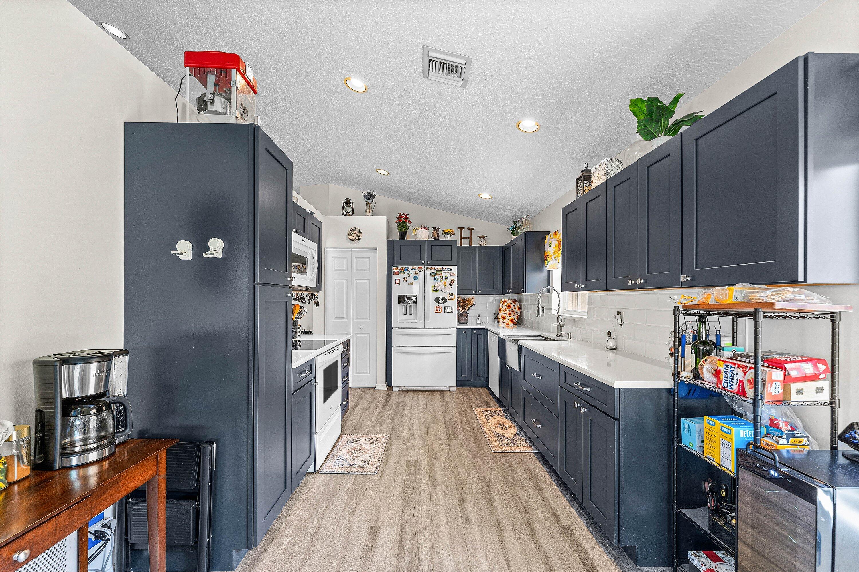 Twin Lakes - Residential