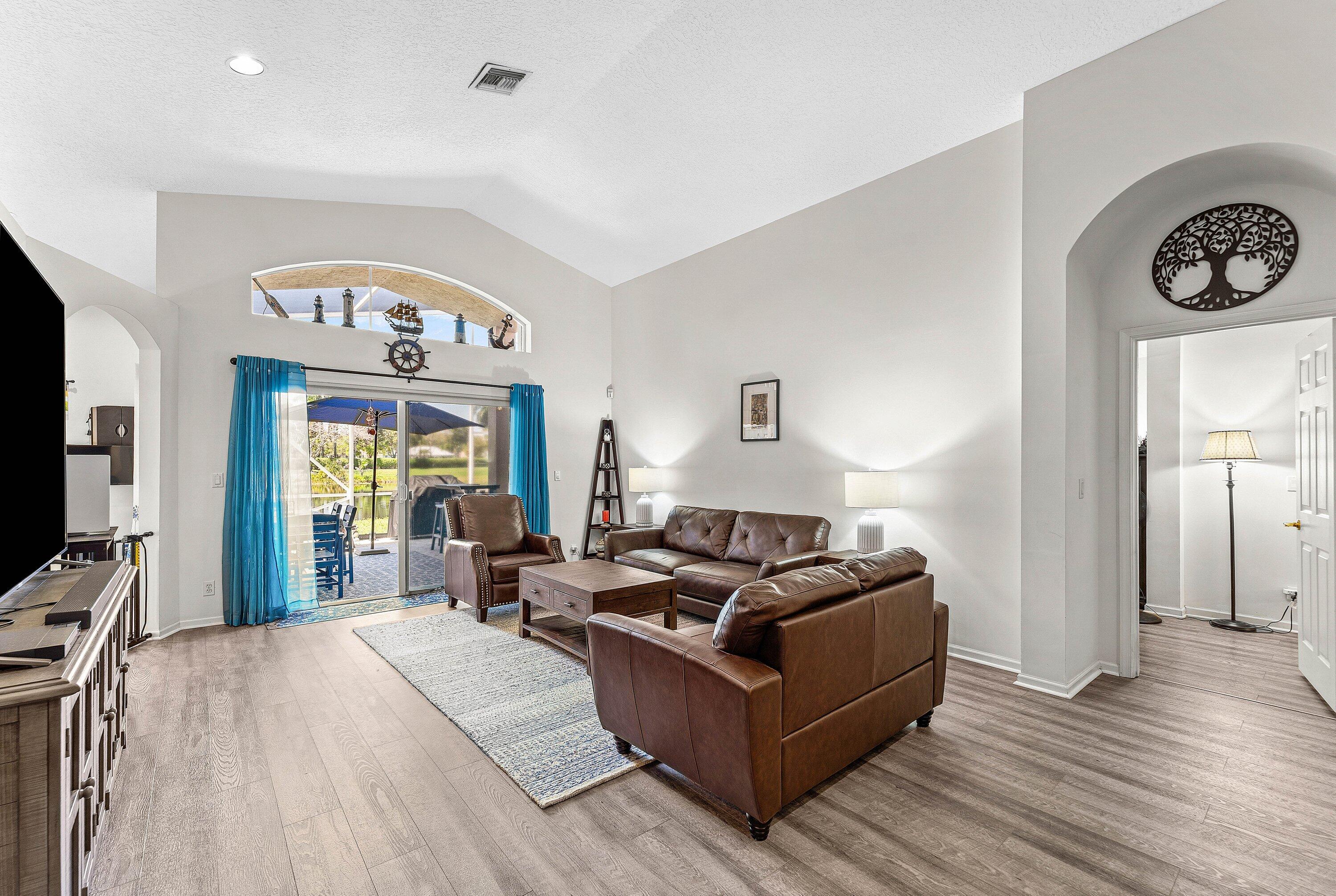 Twin Lakes - Residential