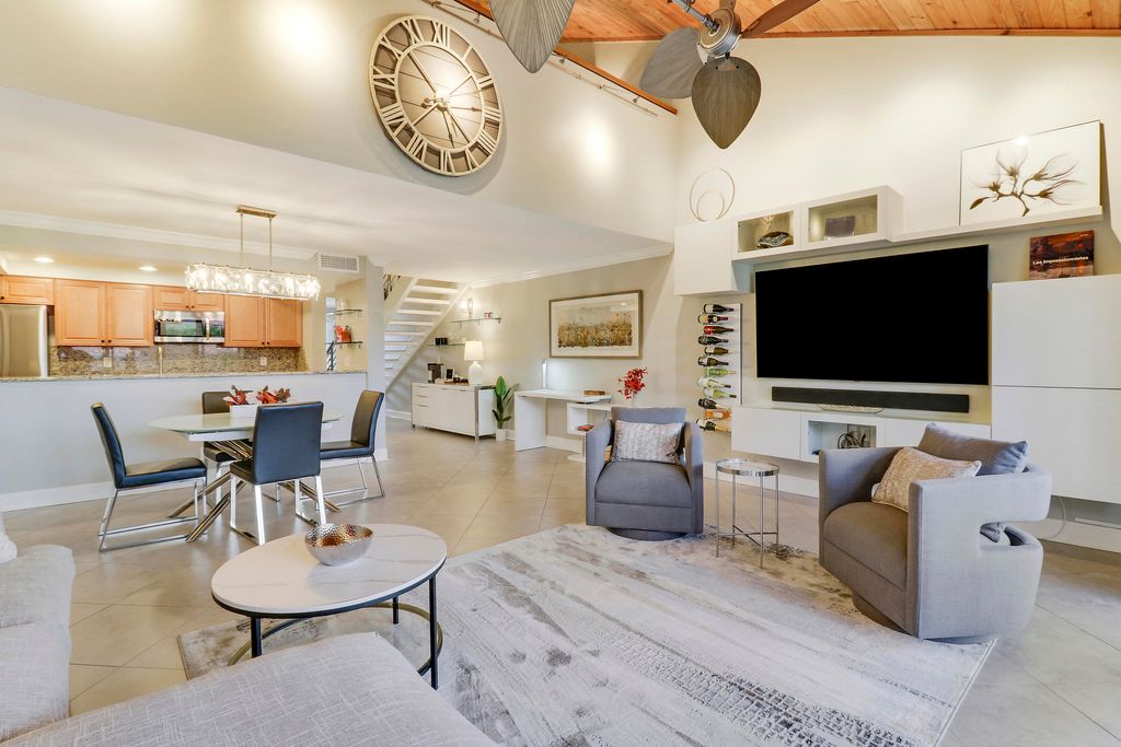 Photo of 204 Old Meadow Way, Palm Beach Gardens, FL 33418 (MLS # B26000035)